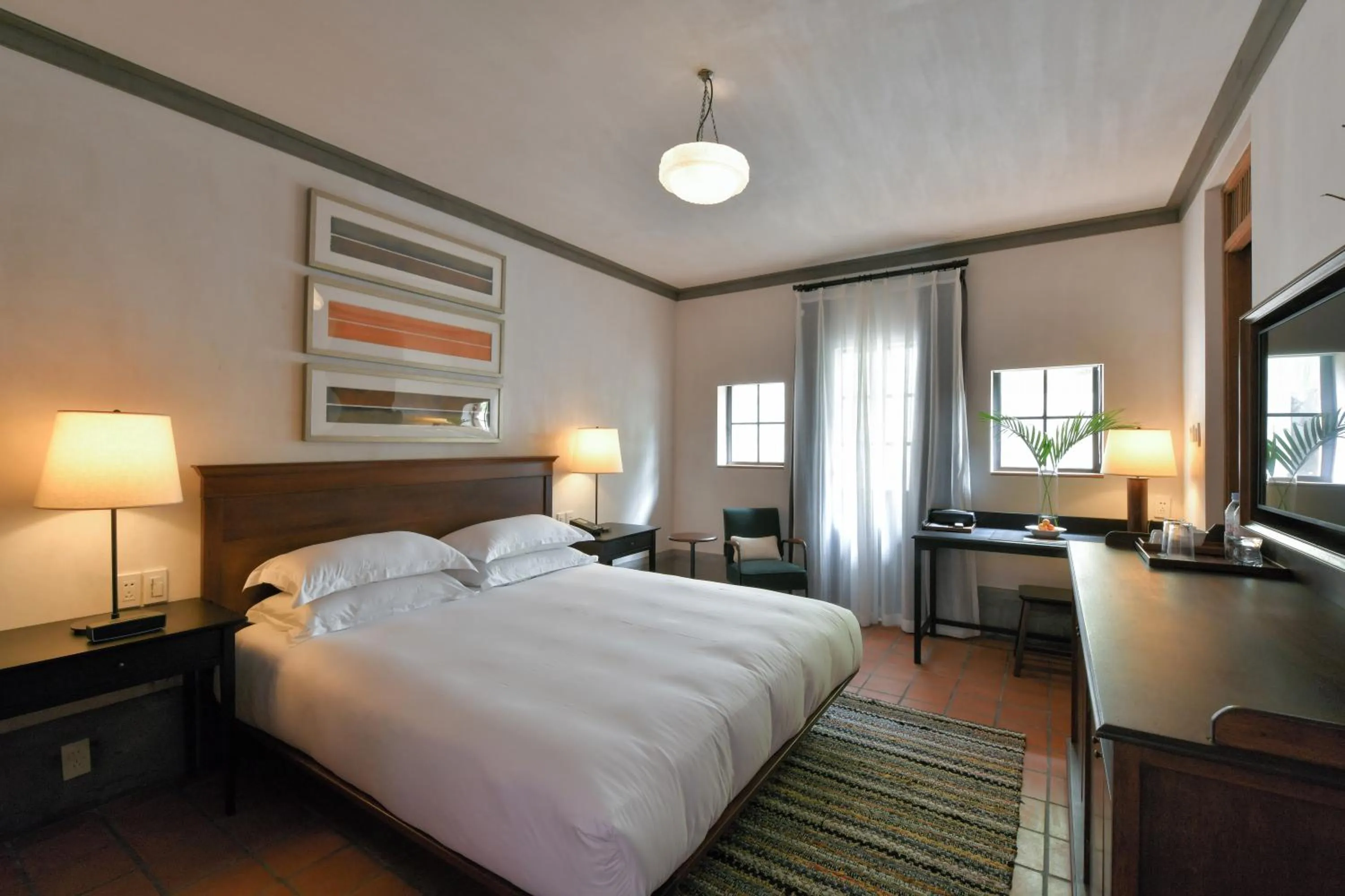 Bed in LeeManorHotle