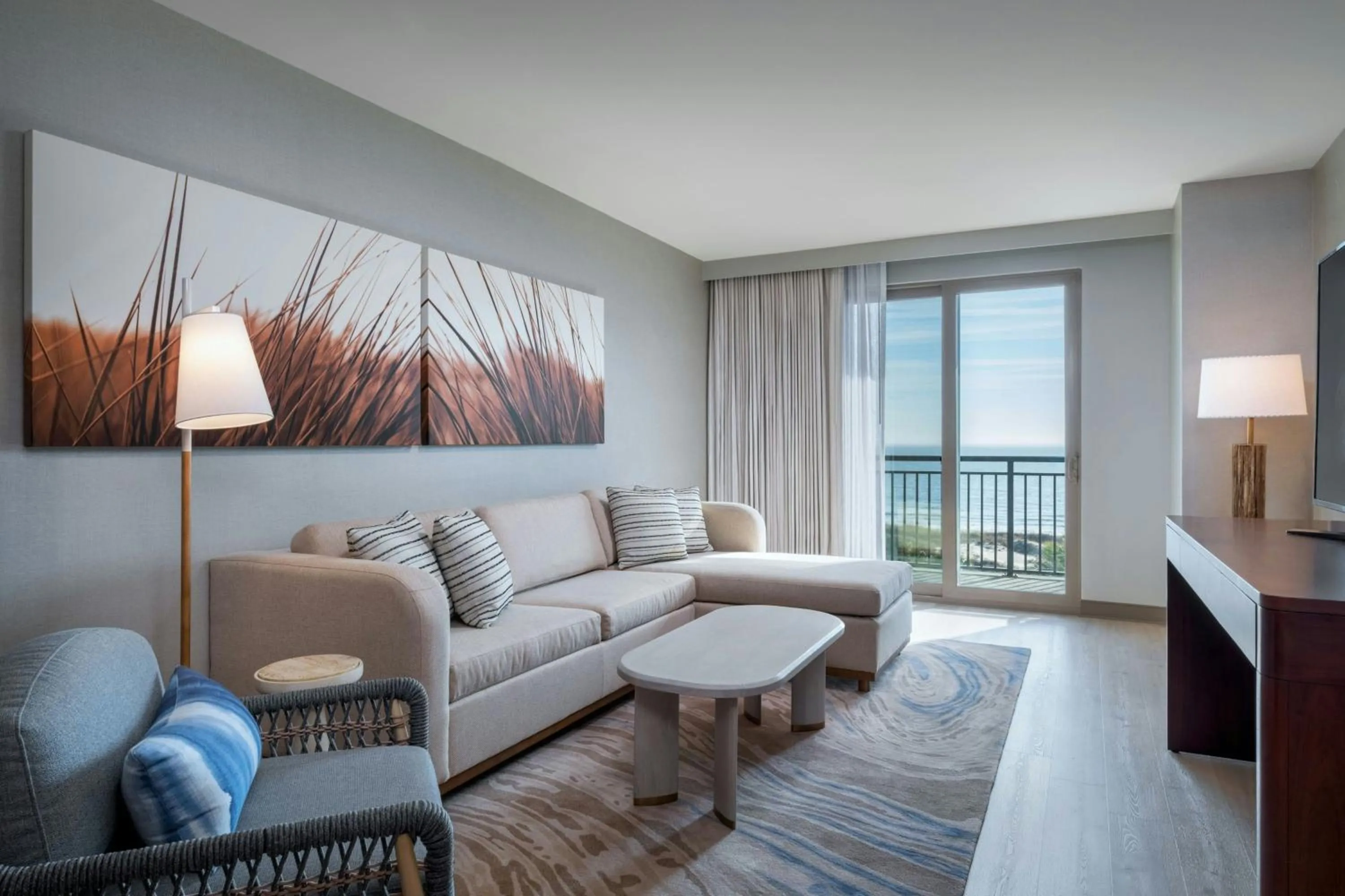 Living room in The Westin Jekyll Island Beach Resort