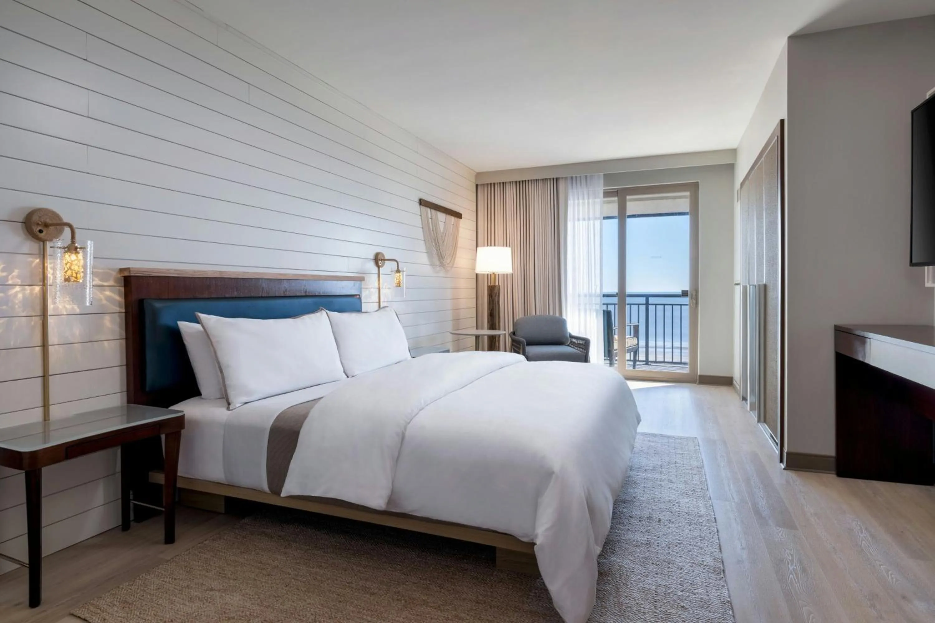 Photo of the whole room, Bed in The Westin Jekyll Island Beach Resort