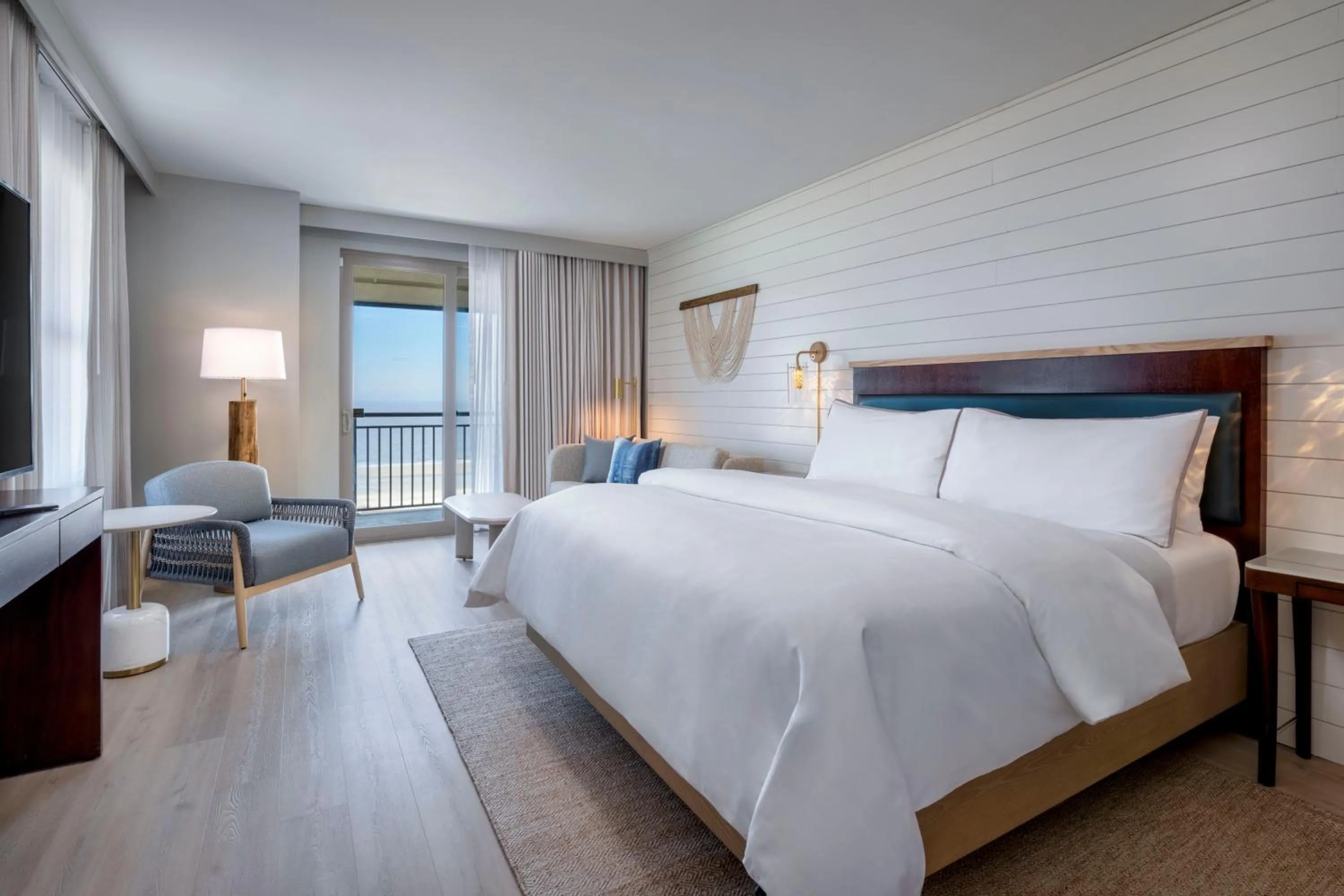 Bedroom, Bed in The Westin Jekyll Island Beach Resort