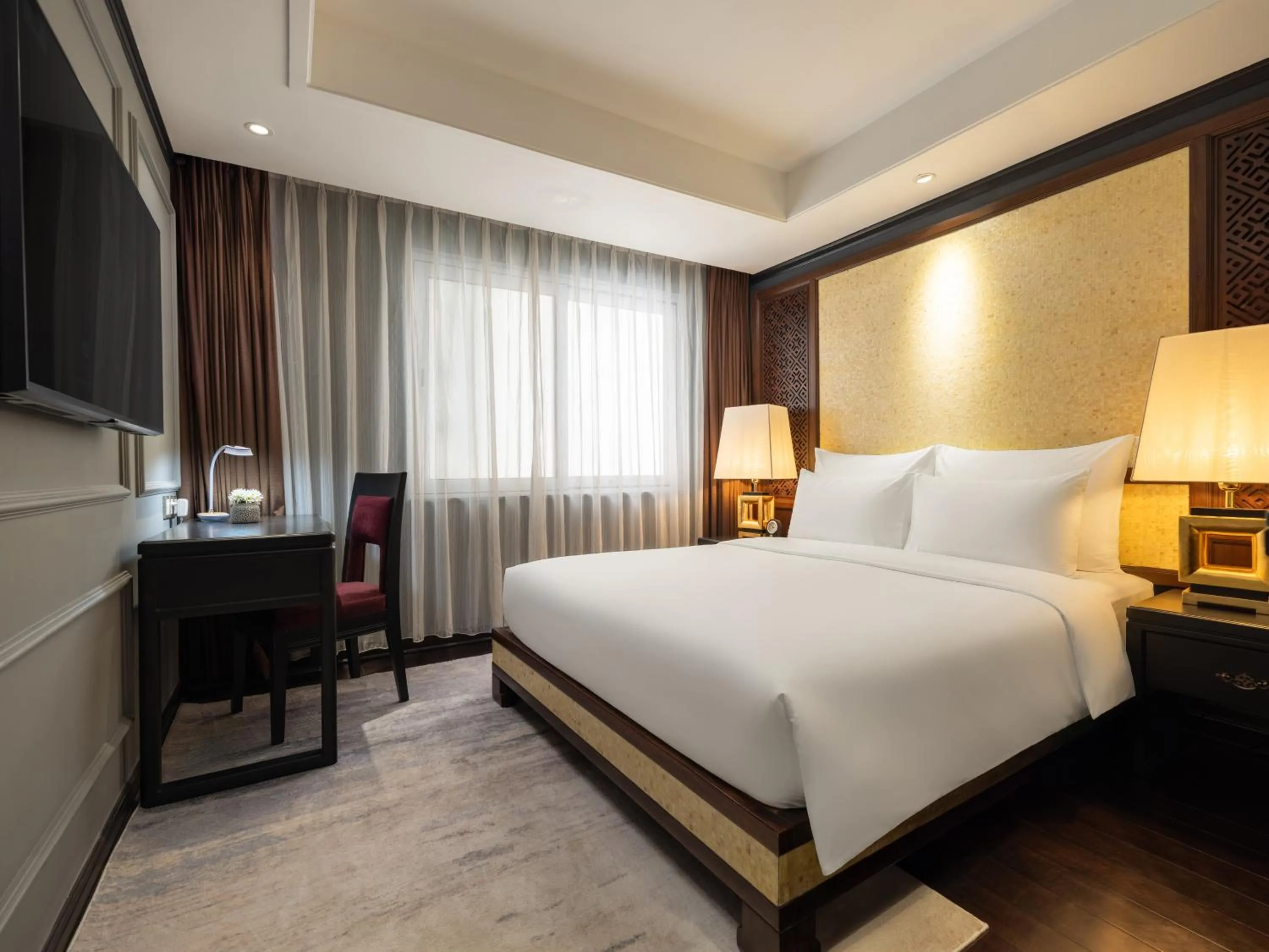 Bedroom, Bed in Hanoi Solis Hotel