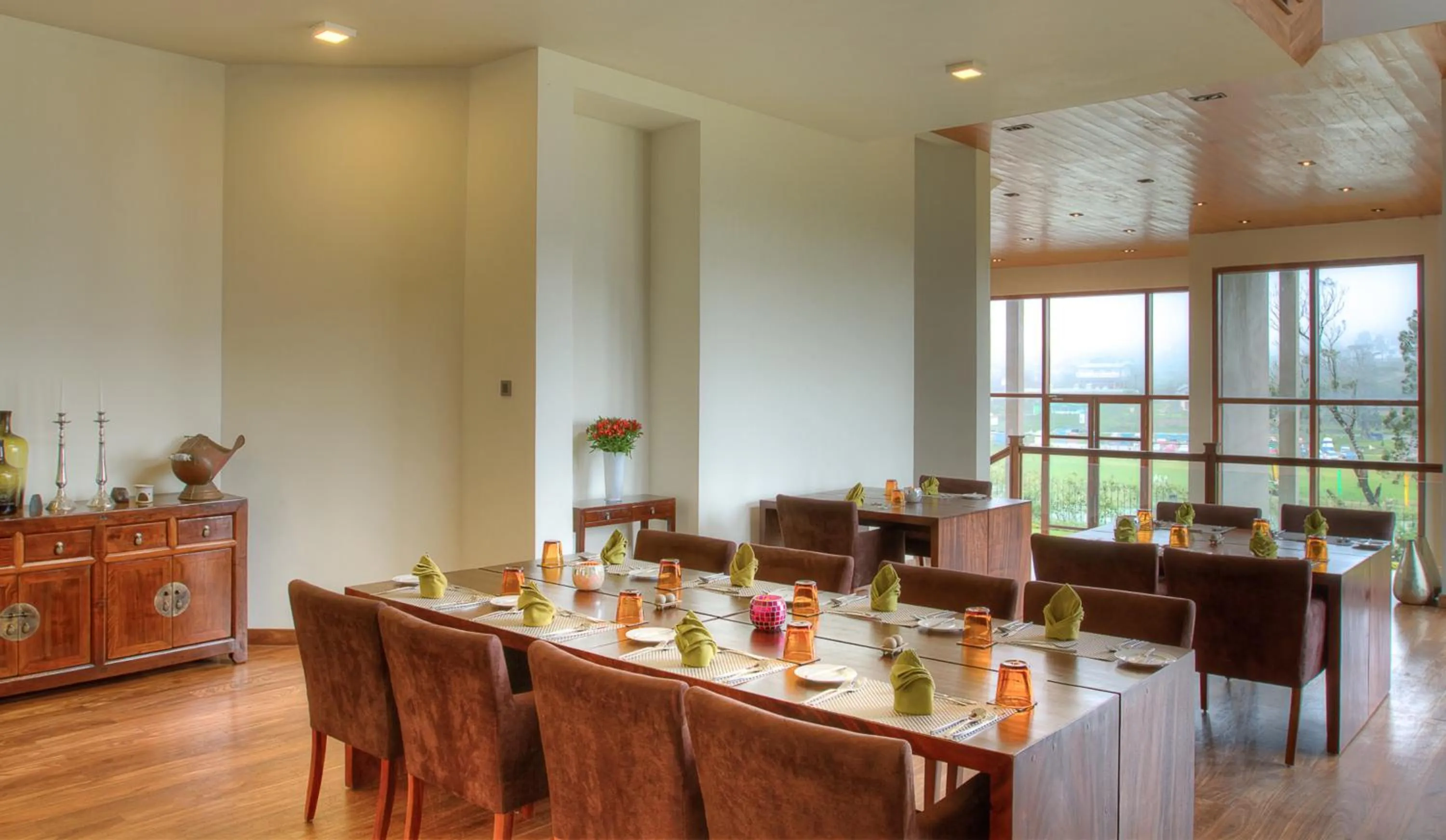 Restaurant/places to eat in Tea Plant Nuwara Eliya