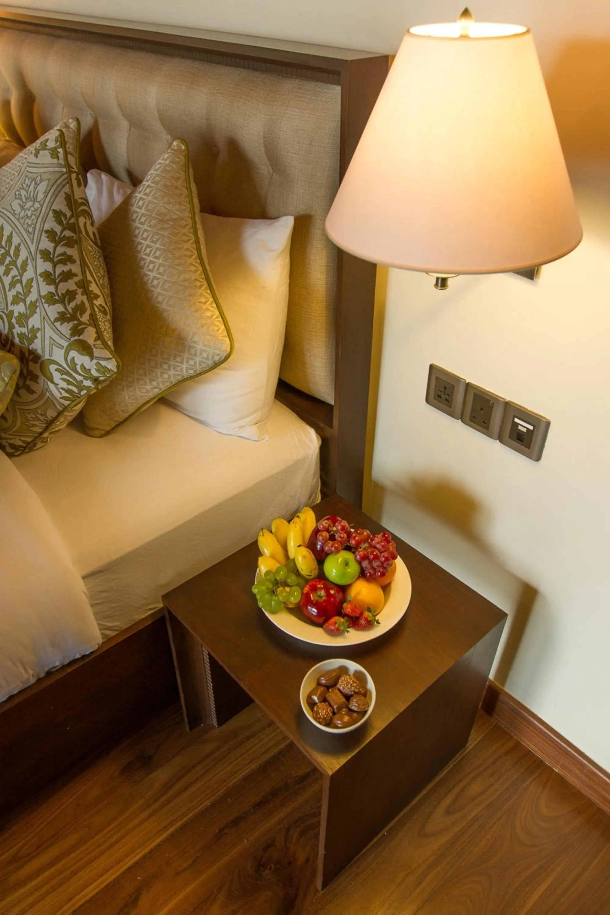 Food in Tea Plant Nuwara Eliya