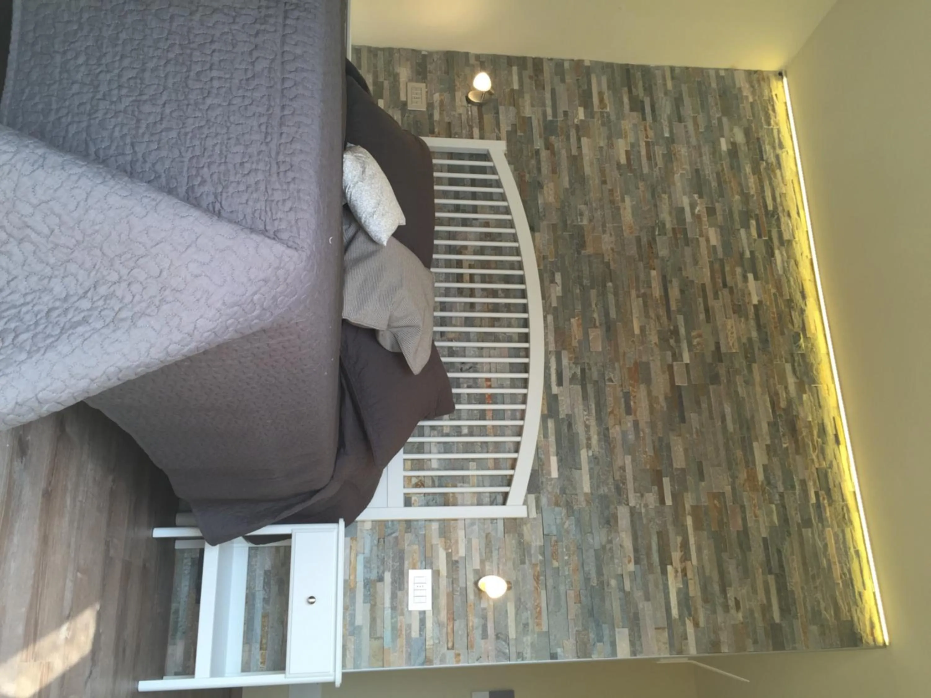 Photo of the whole room in Borgo Inferiore 24