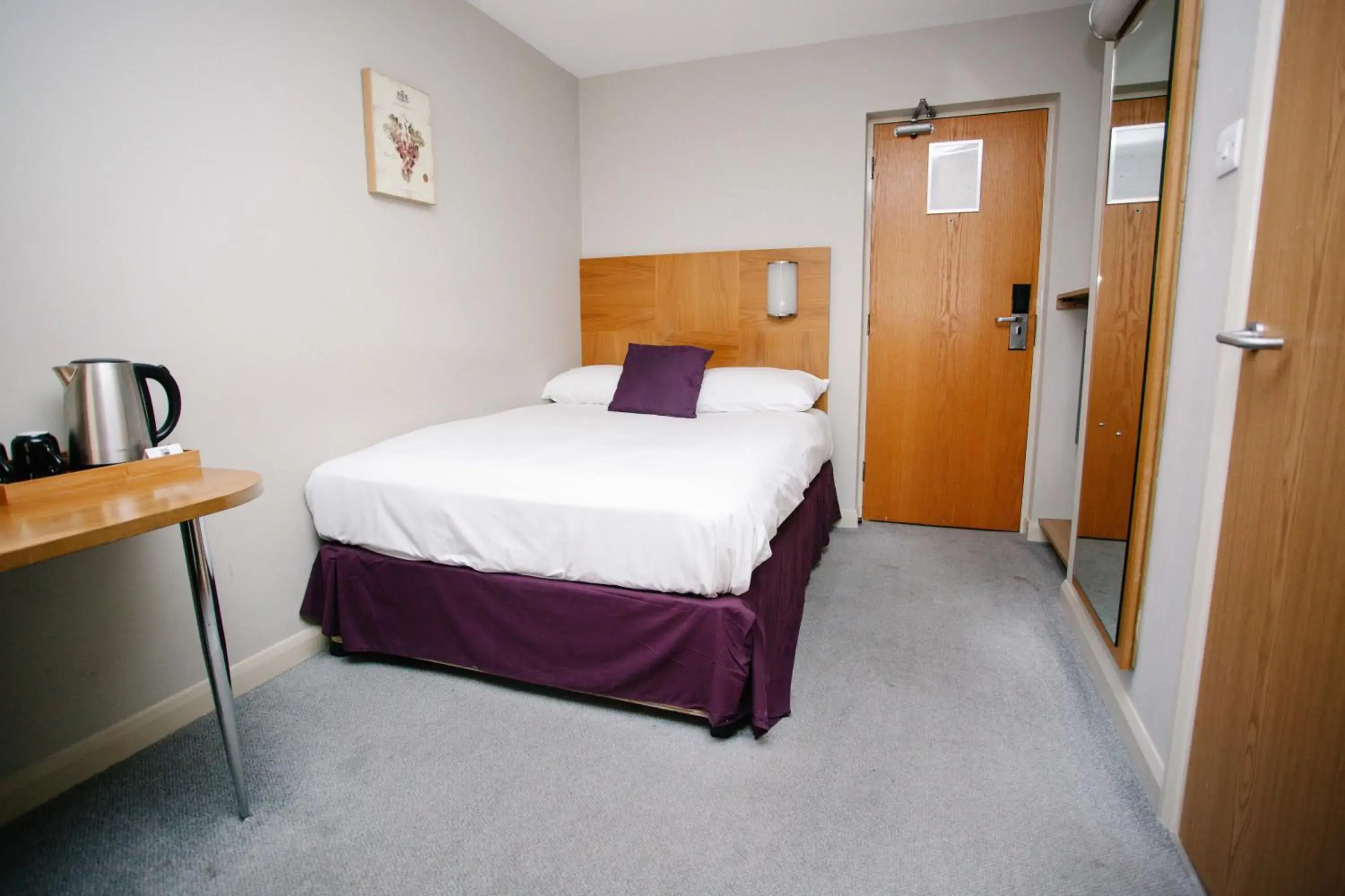 Double Room with a single occupancy - single occupancy in The Corner House Hotel Double Room with a single occupancy - single occupancy in The Corner House Hotel