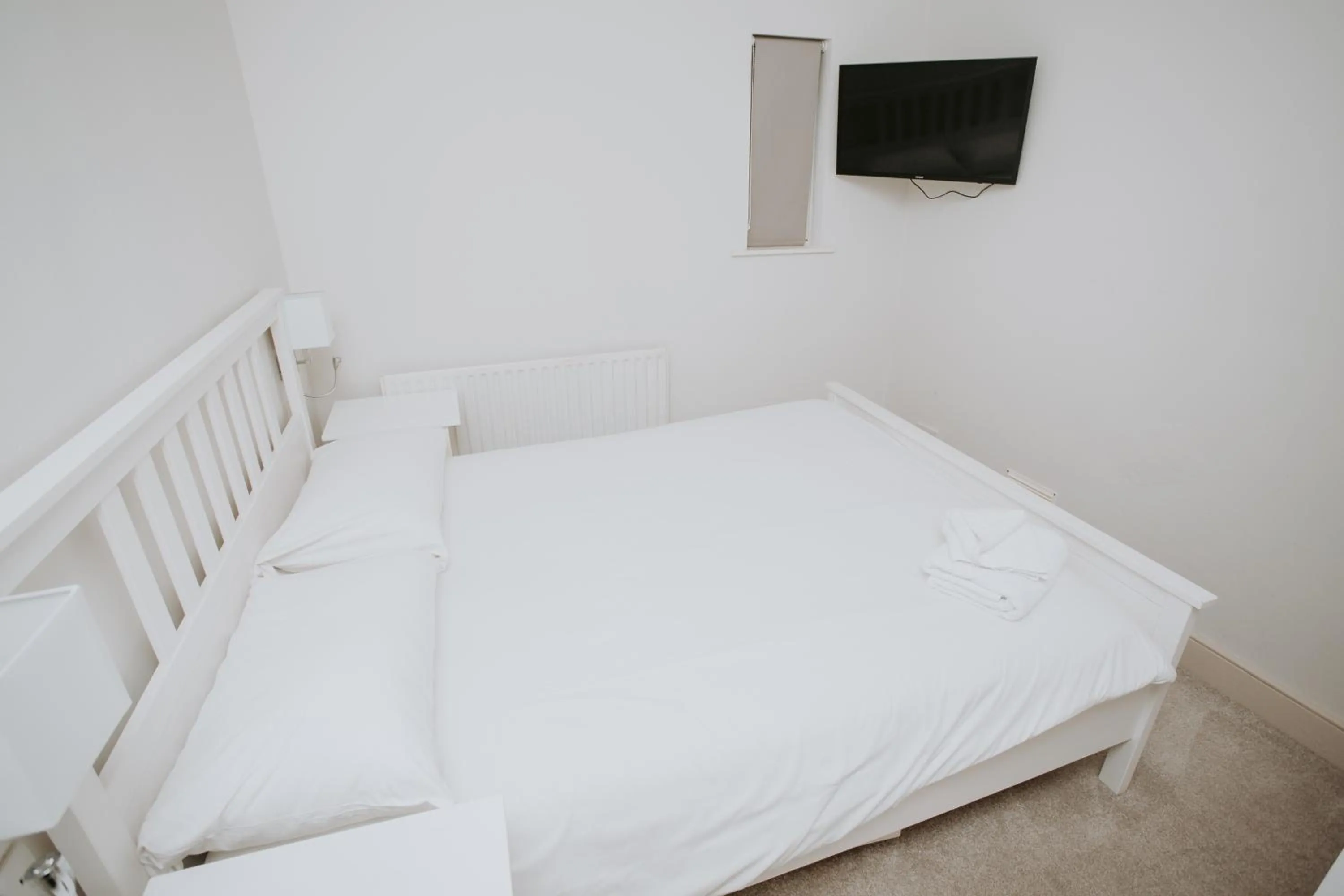 Bedroom, Bed in The Corner House Hotel