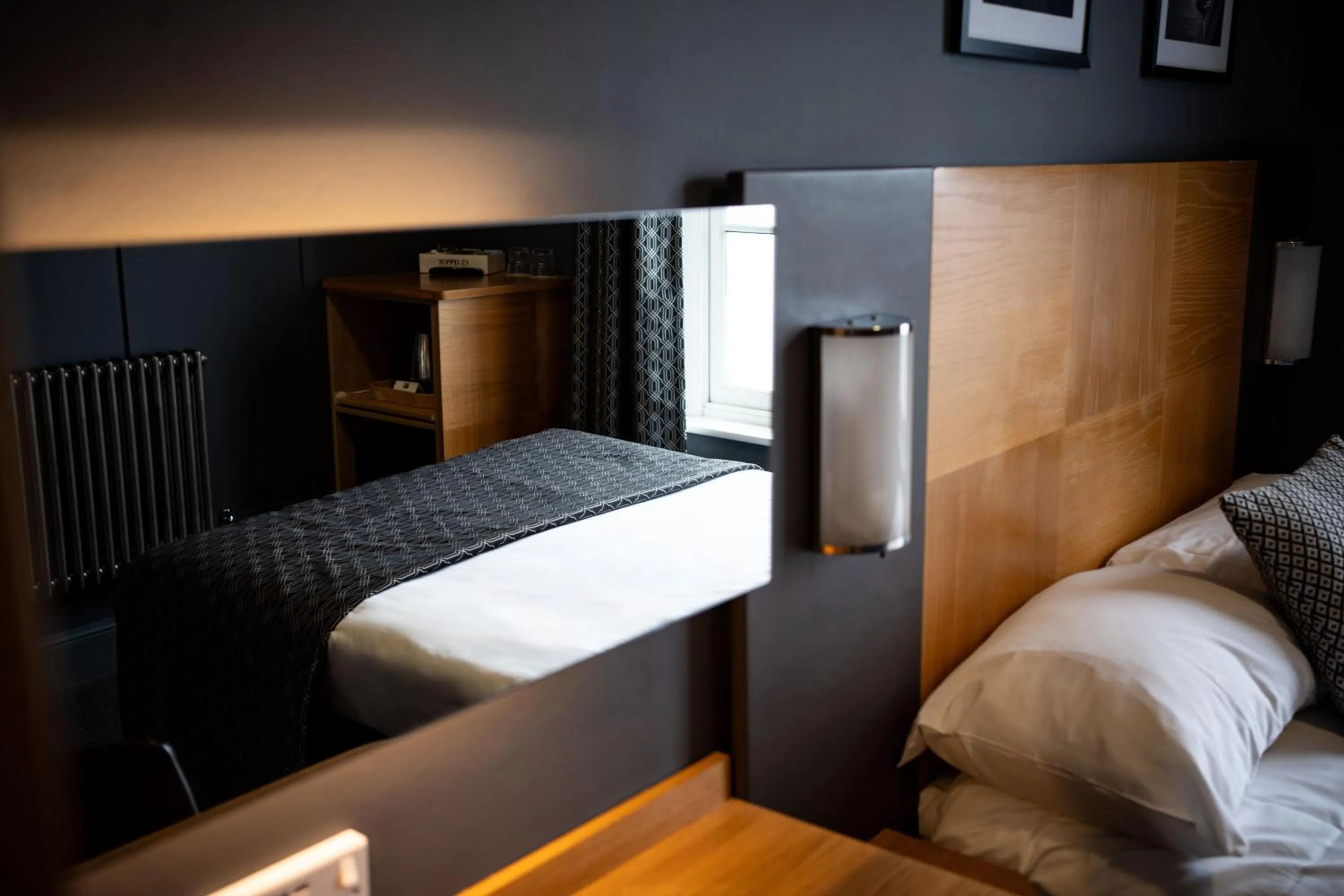 Bedroom, Bed in The Corner House Hotel