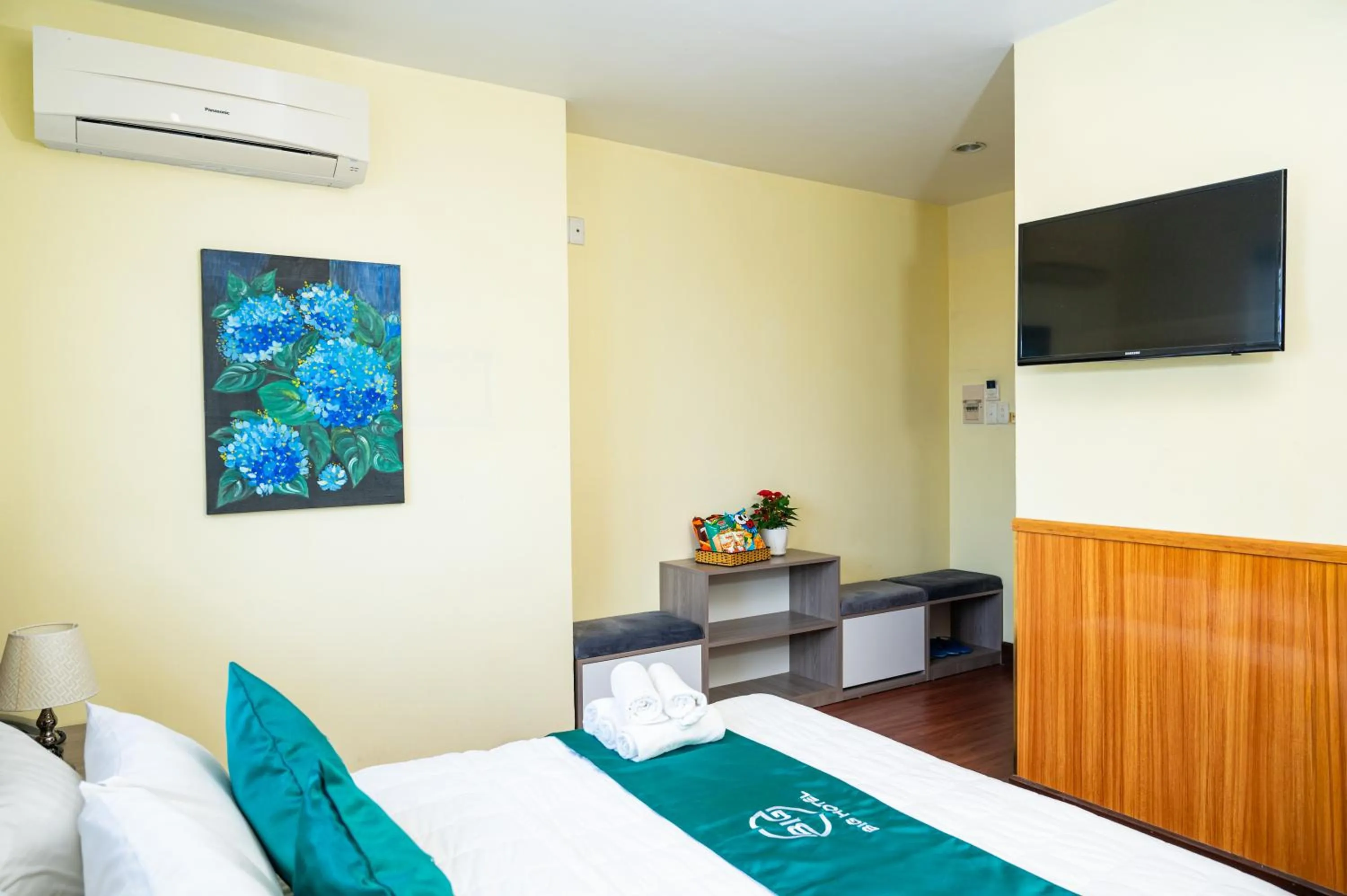 Communal lounge/ TV room, Bed in BIG Hotel Vung Tau - 5-Min Walking to Back Beach