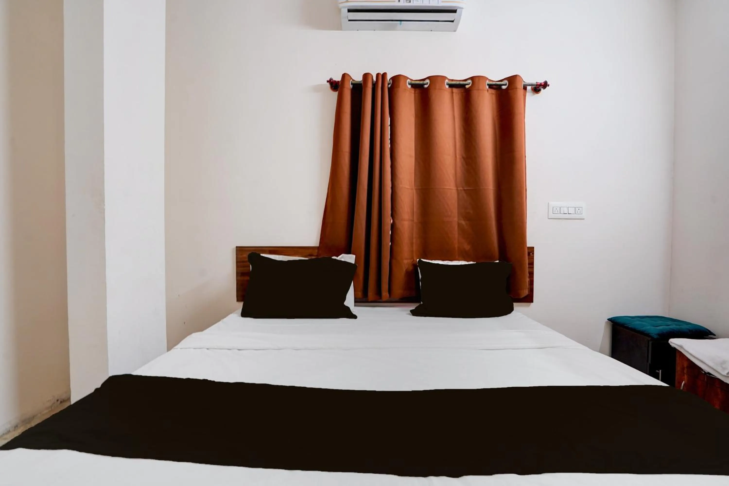 Bedroom, Bed in Hotel O Dasarahalli Metro Station Bangalore Formerly Megha Ventures