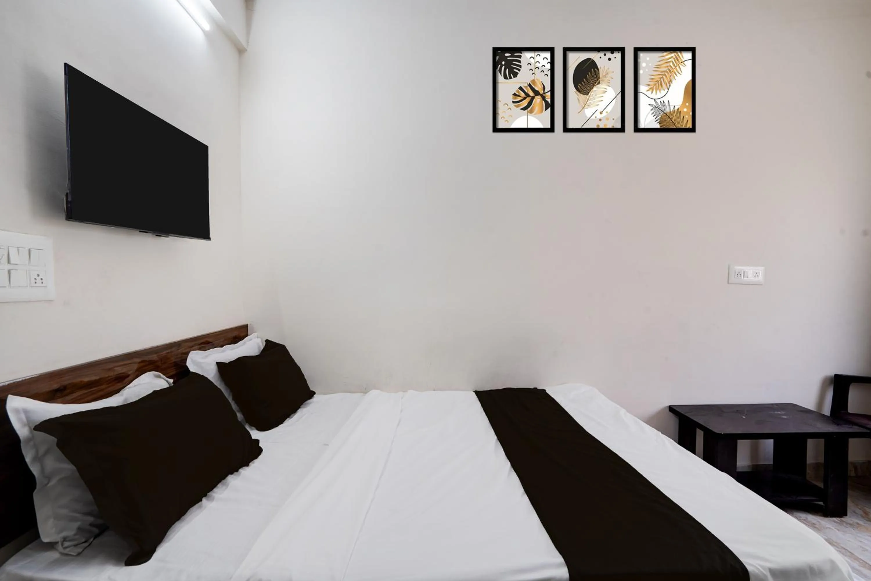 Bedroom, Bed in Hotel O Dasarahalli Metro Station Bangalore Formerly Megha Ventures