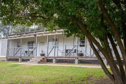 Bathurst Goldfields Resort - Conrod Straight, Mount Panorama