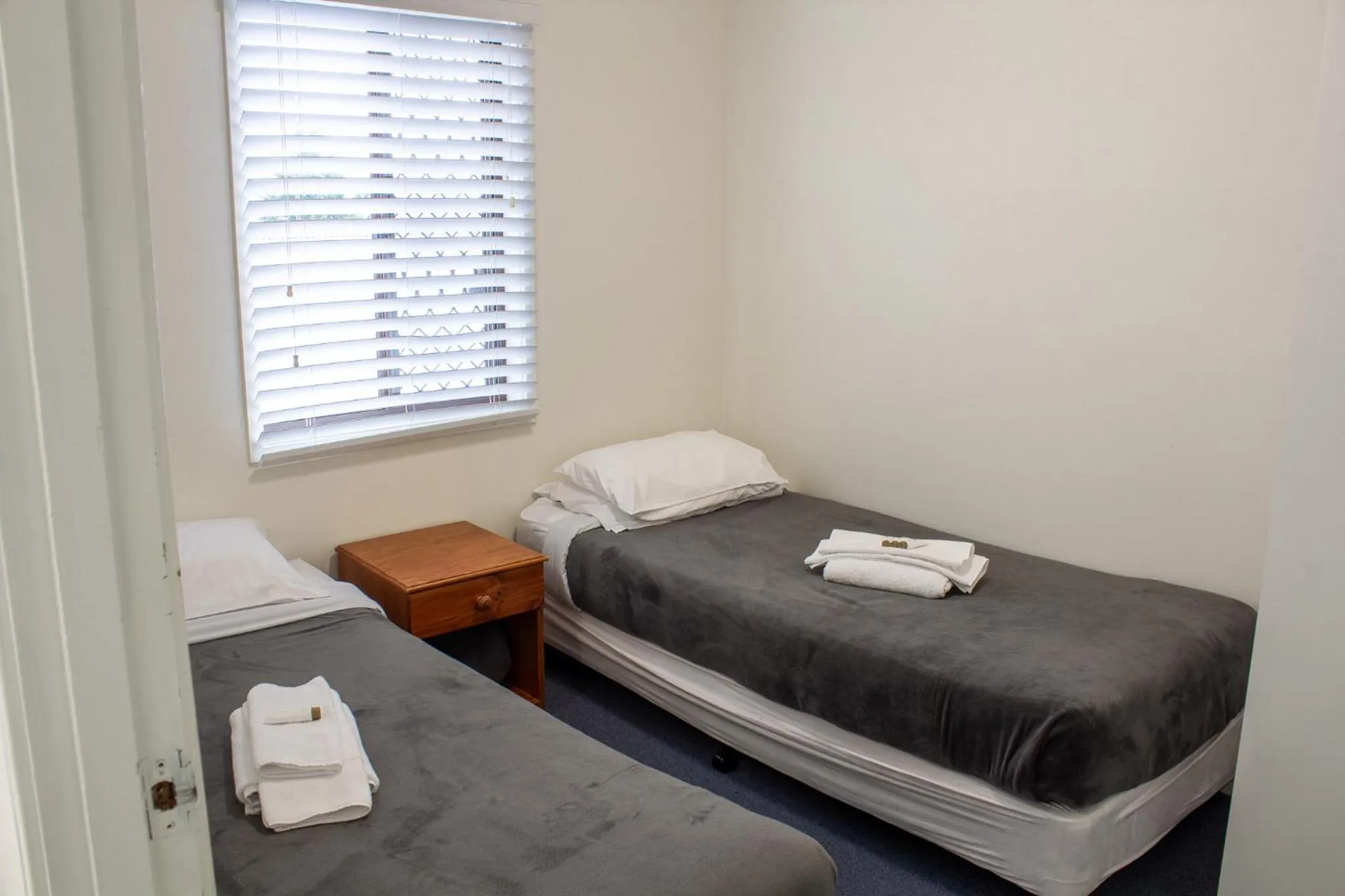 Bedroom, Bed in BATHURST GOLDFIELDS MOTEL at 428 CONROD STRAIGHT MOUNT PANORAMA