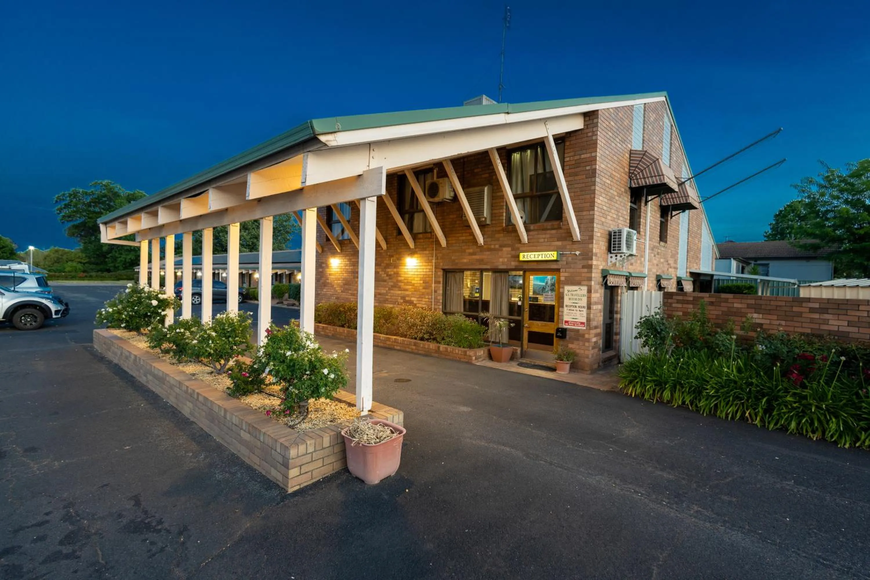 Property building in All Travellers Motor Inn