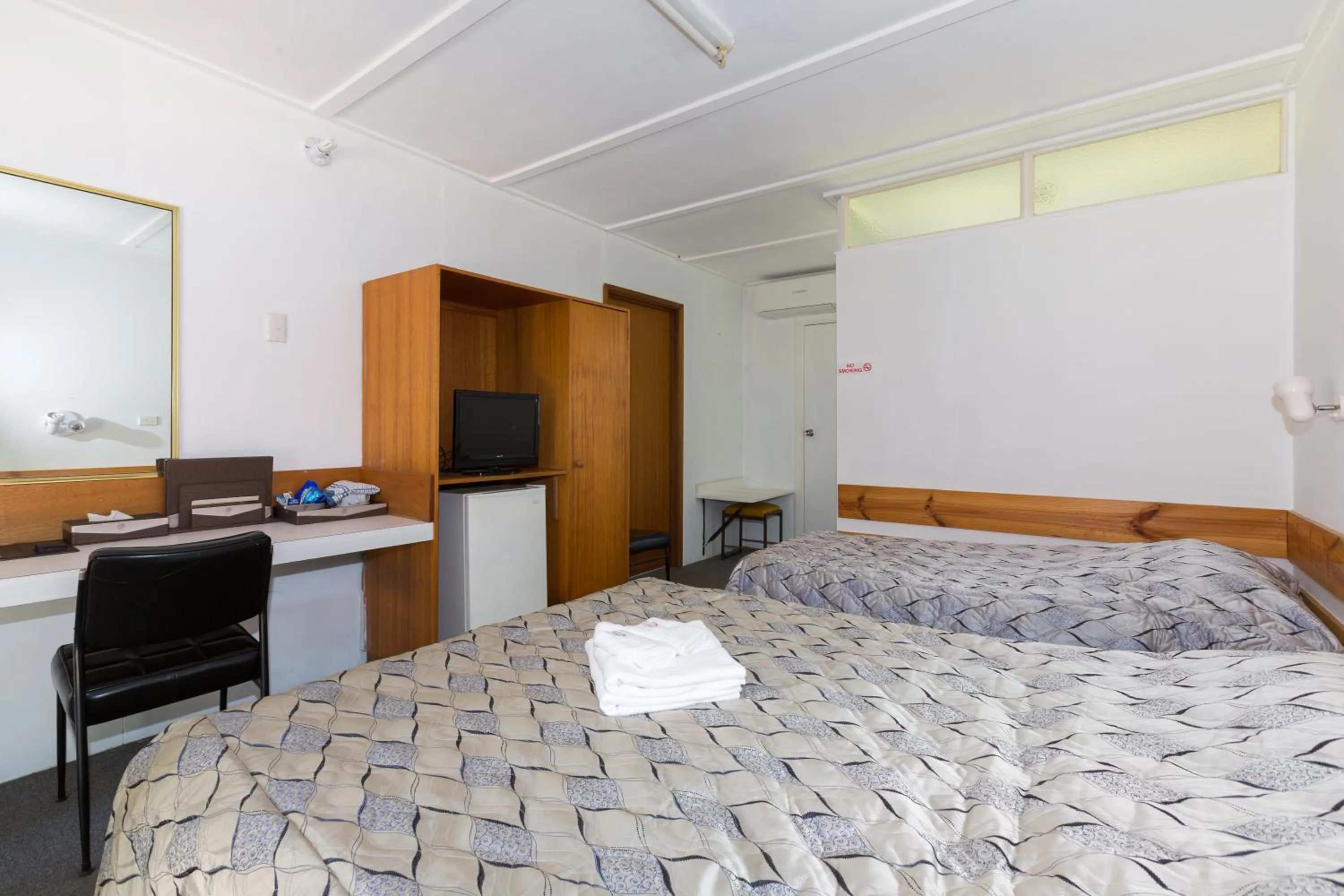 Decorative detail, Bed in Eden Nimo Motel