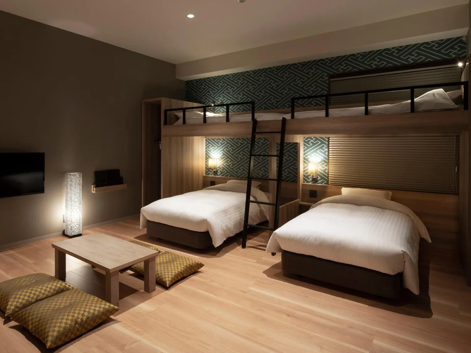 Bed in Kotohira Park Hotel