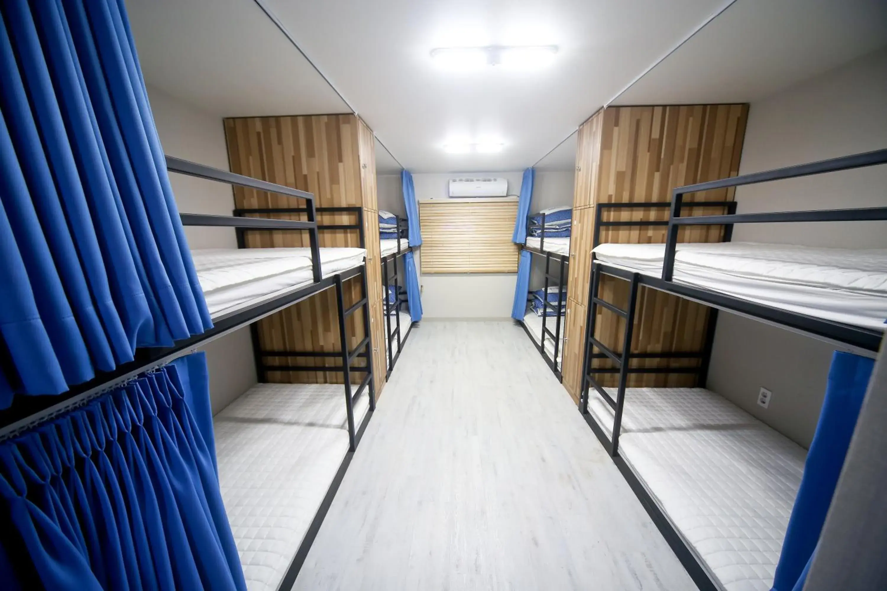 Bed in 8-Bed Female Dormitory Room in Ganse Guesthouse Bed in 8-Bed Female Dormitory Room in Ganse Guesthouse