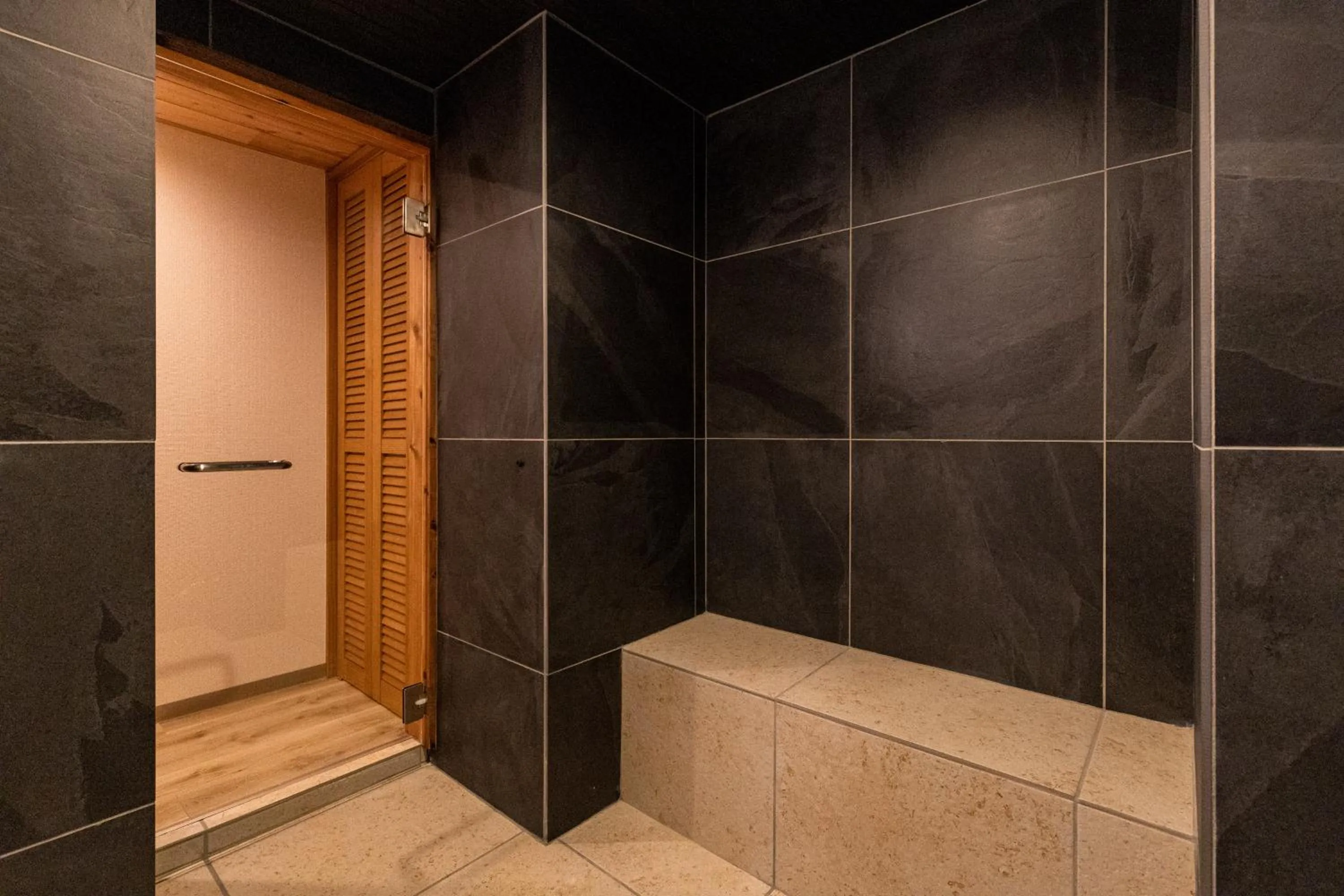 Hot Spring Bath in Yoshino