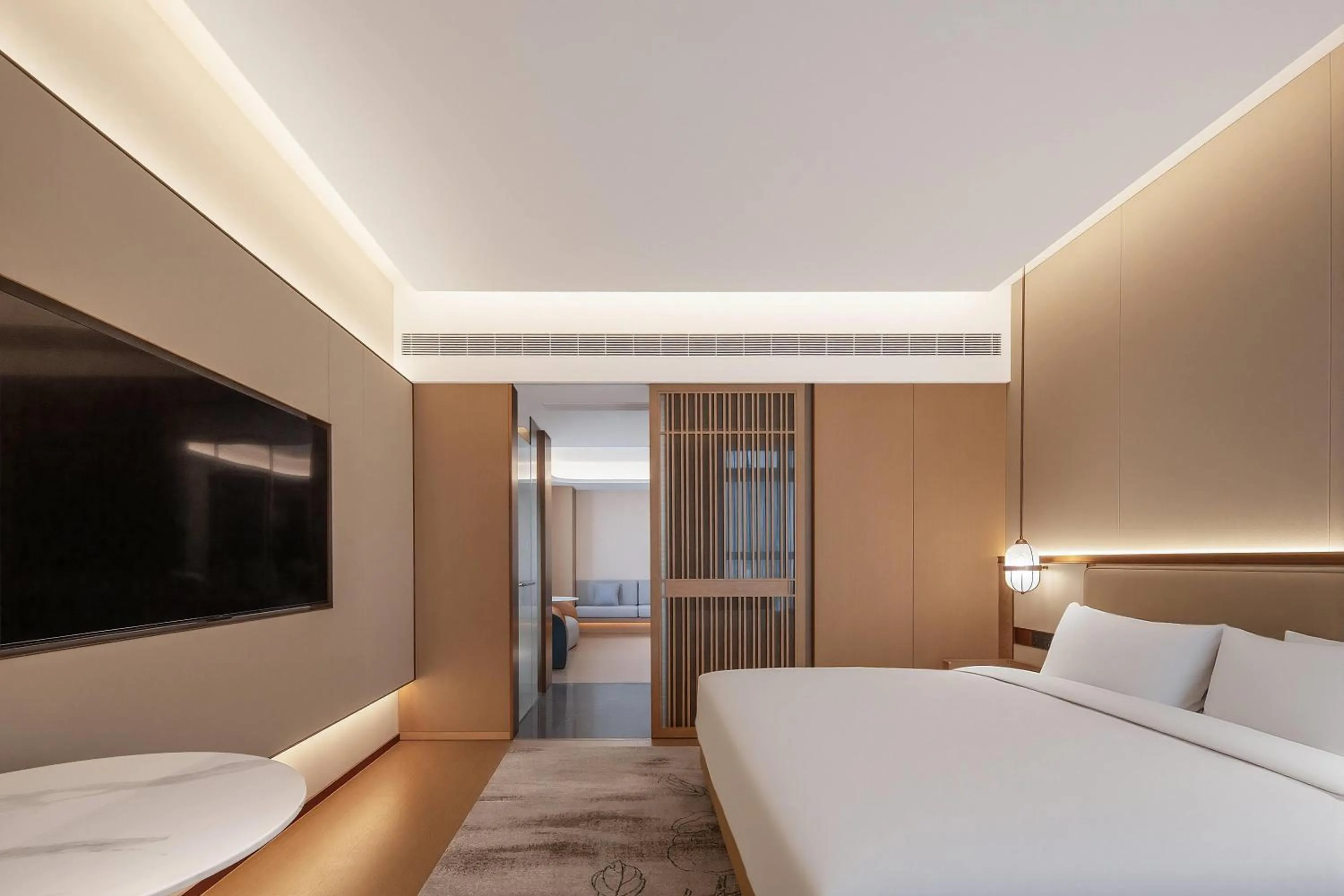 Photo of the whole room, Bed in Wyndham Garden Shanghai Songjiang