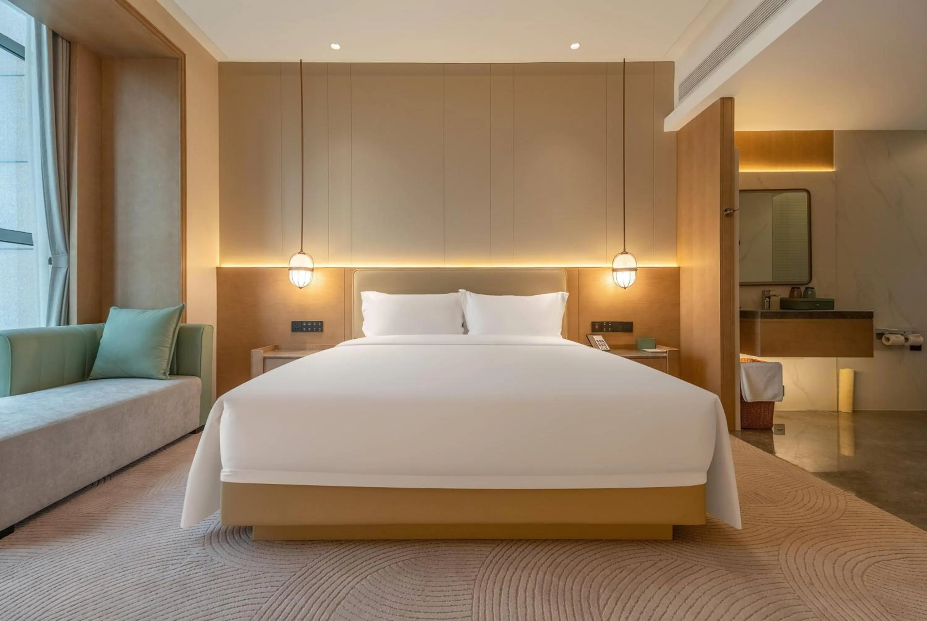 Bed in Wyndham Garden Shanghai Songjiang