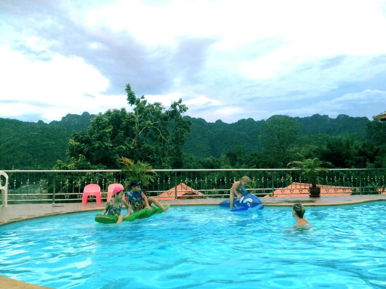 Swimming pool in Star Hill River Kwai Resort