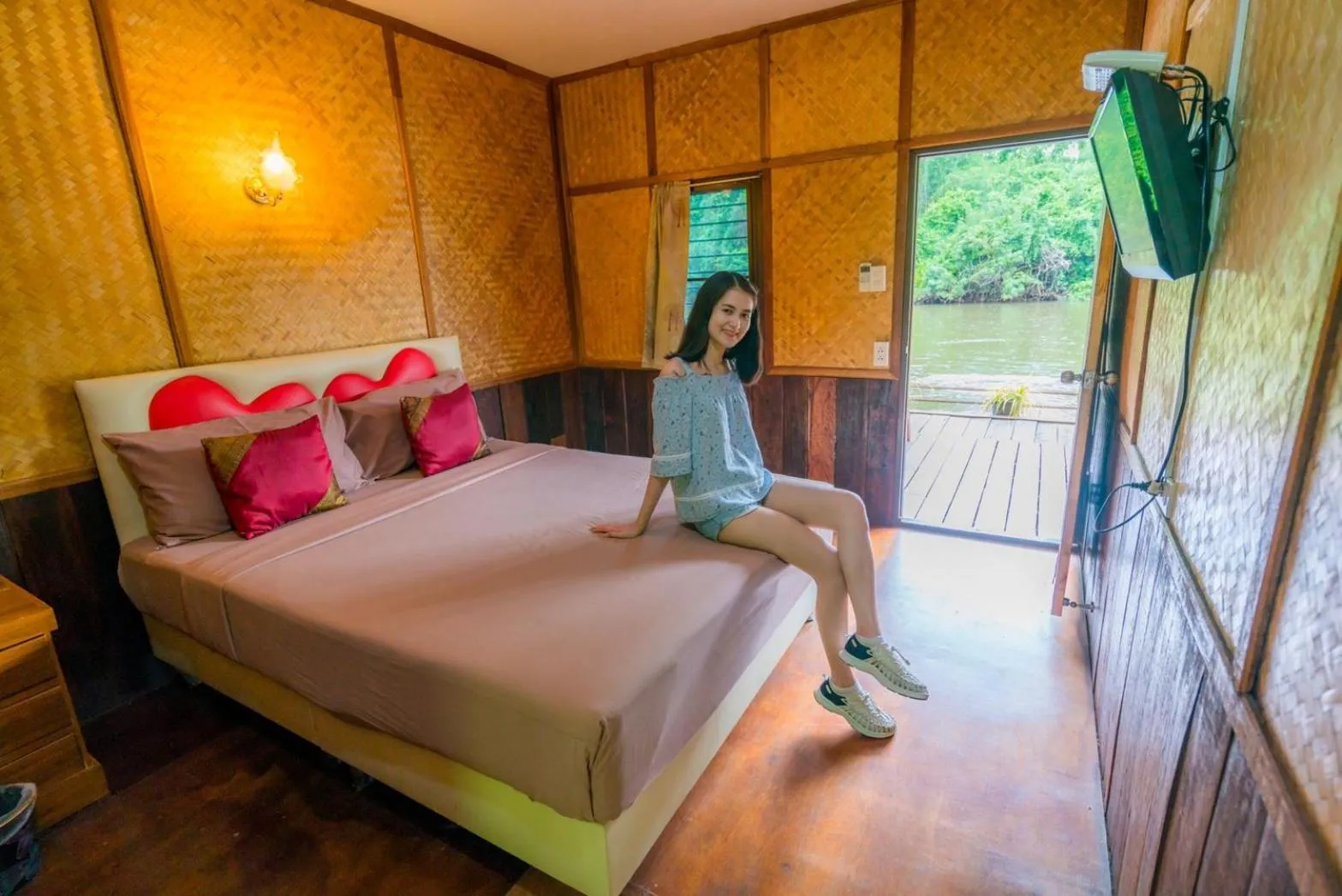 Bedroom, Bed in Star Hill River Kwai Resort