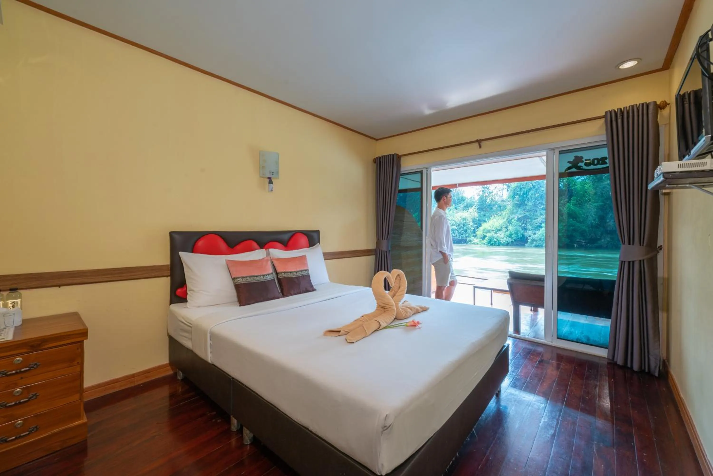 Bedroom, Bed in Star Hill River Kwai Resort