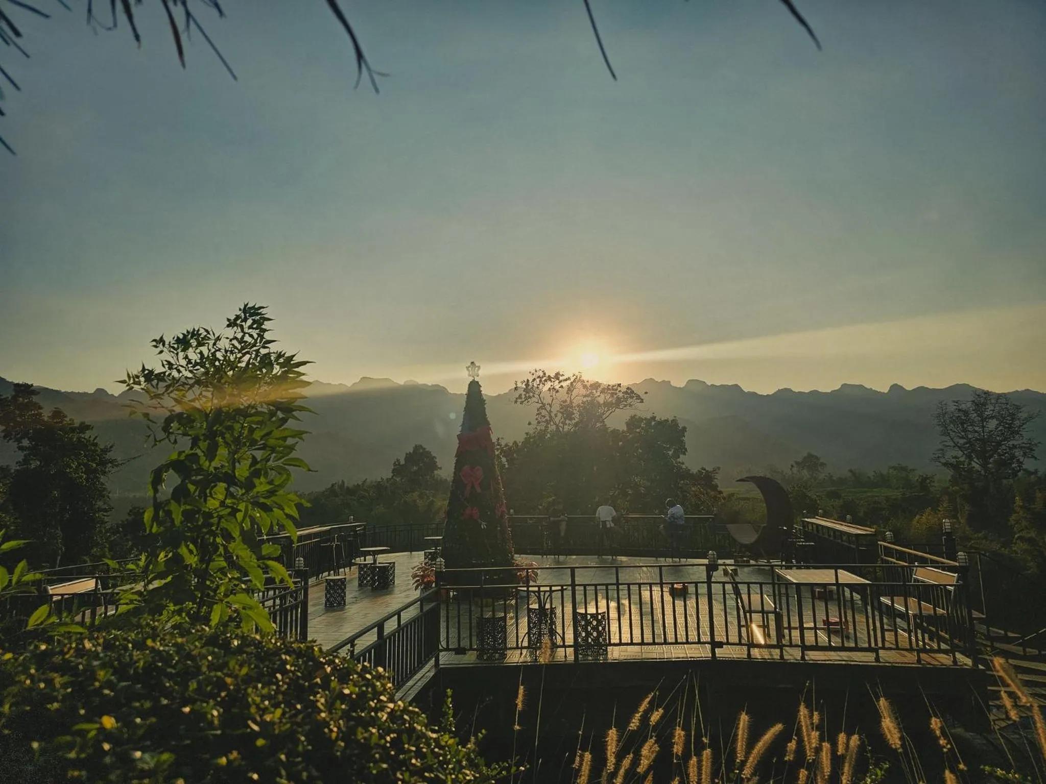 Inner courtyard view in Star Hill River Kwai Resort