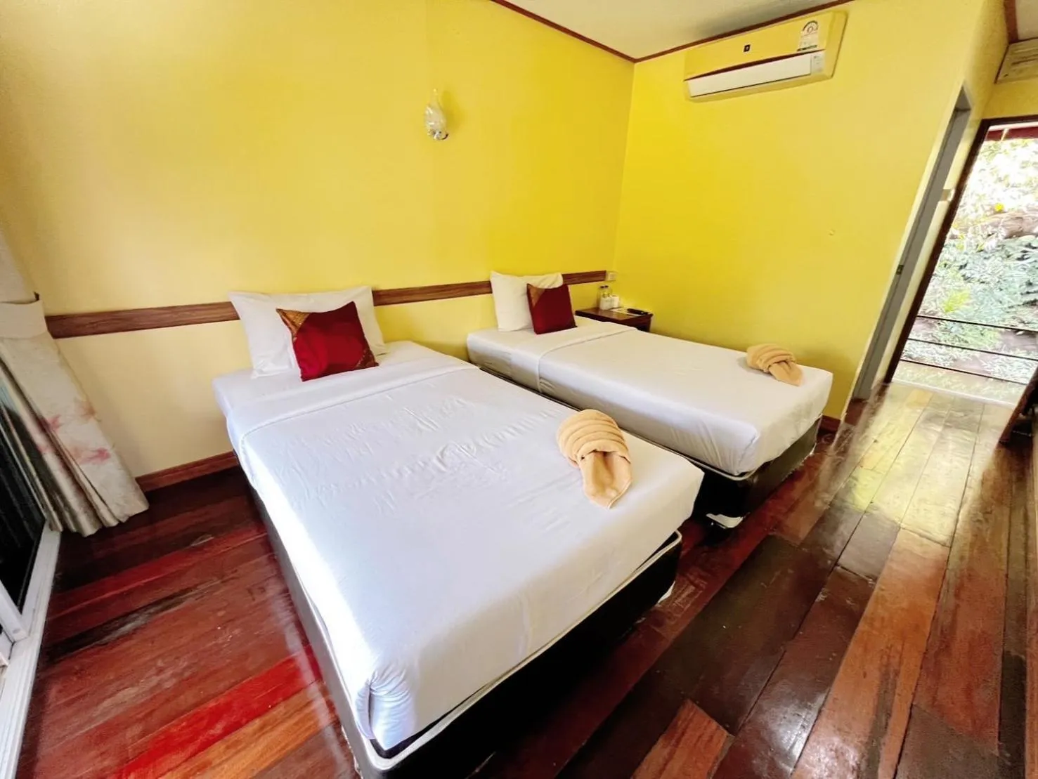 Bedroom, Bed in Star Hill River Kwai Resort