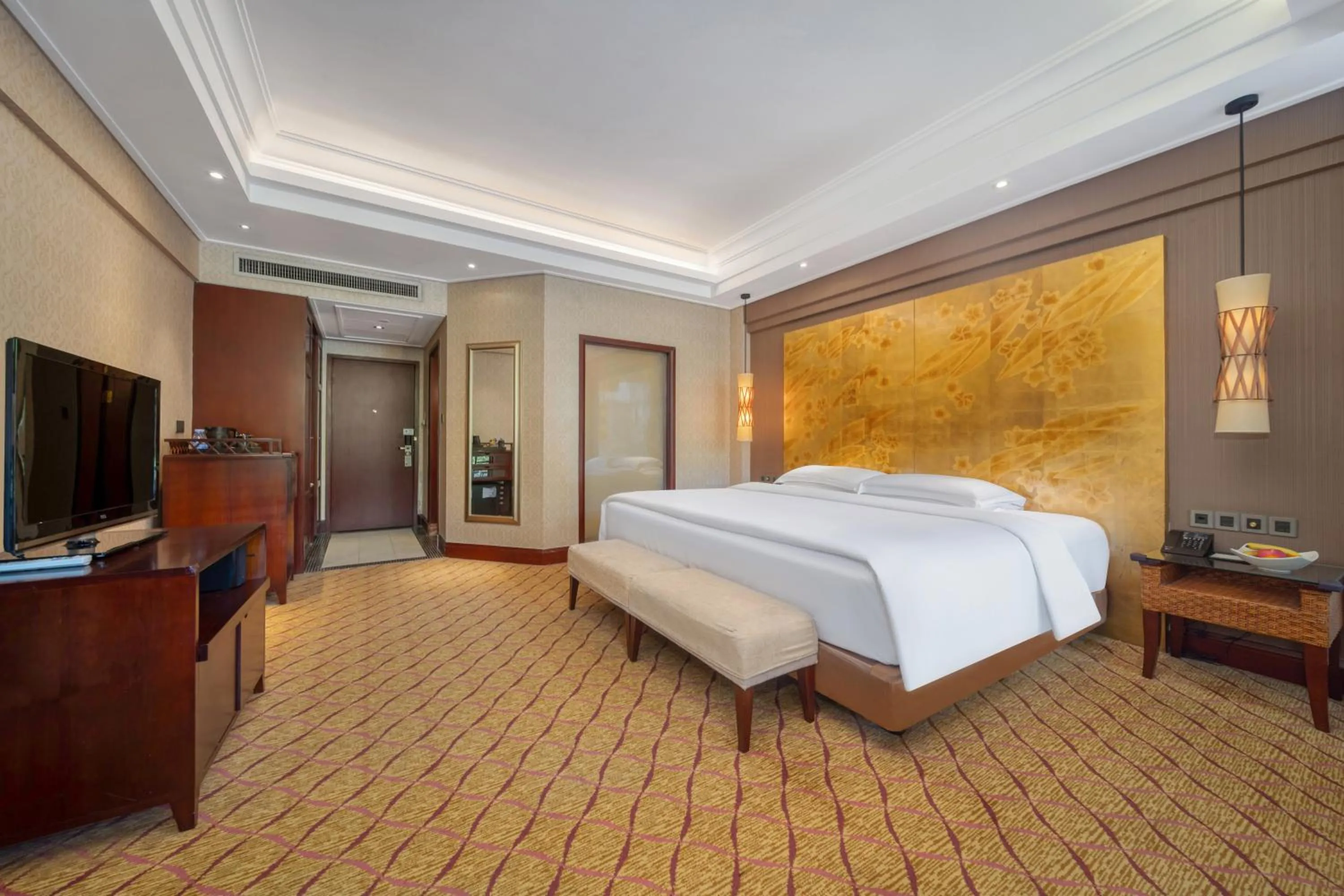 Photo of the whole room, Bed in Good View Hotel Tangxia - 15 mins drive from Dongguan South Railway Station