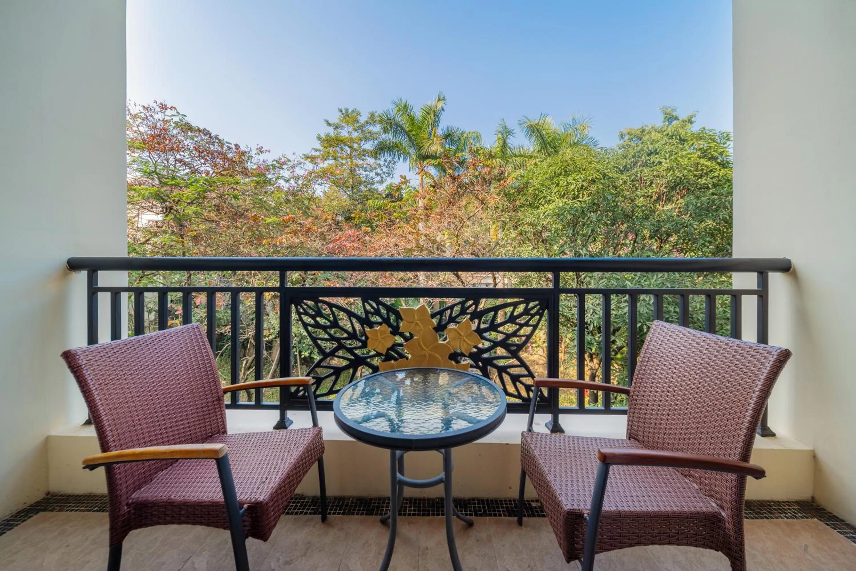 Balcony/Terrace in Good View Hotel Tangxia - 15 mins drive from Dongguan South Railway Station