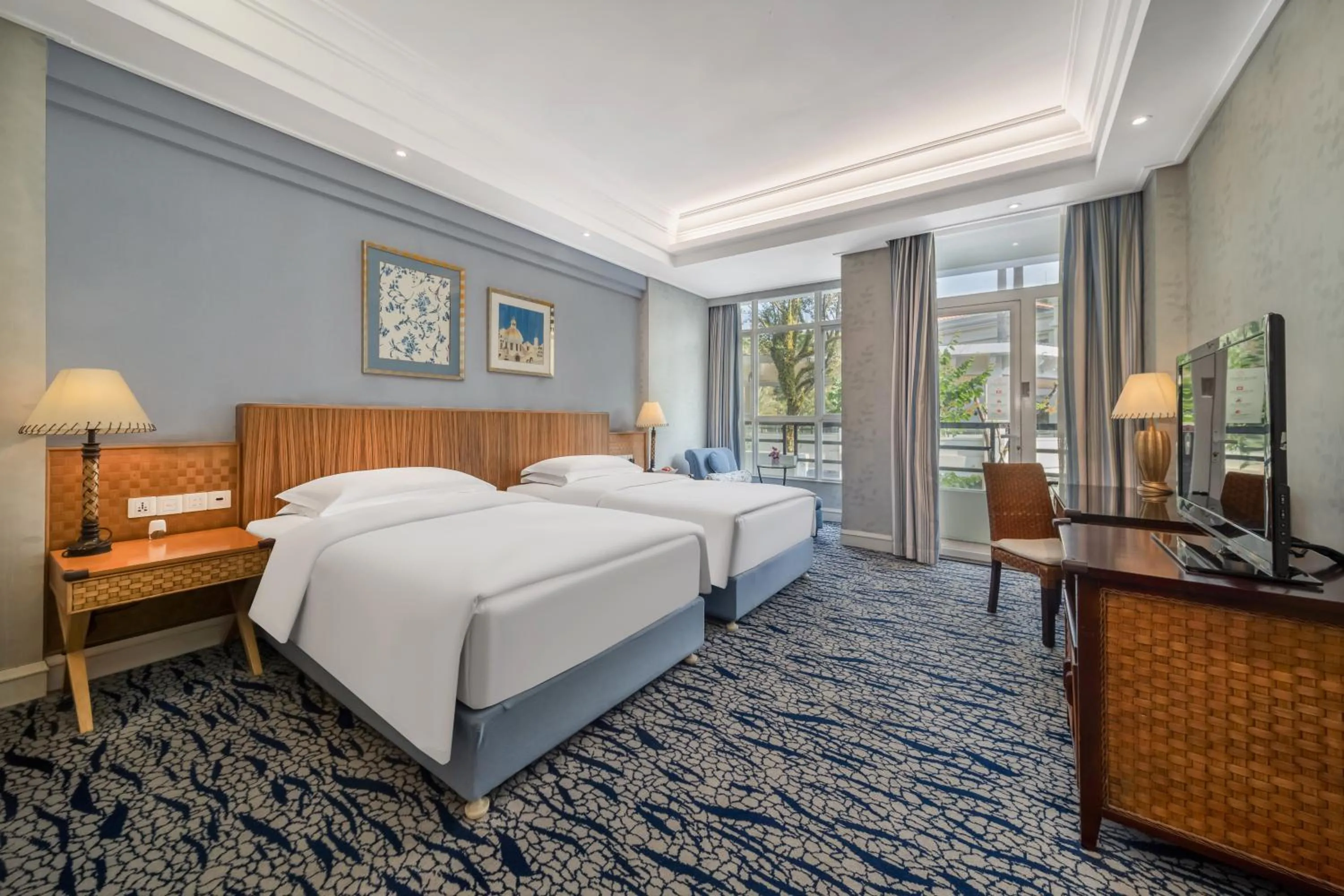 Photo of the whole room, Bed in Good View Hotel Tangxia - 15 mins drive from Dongguan South Railway Station