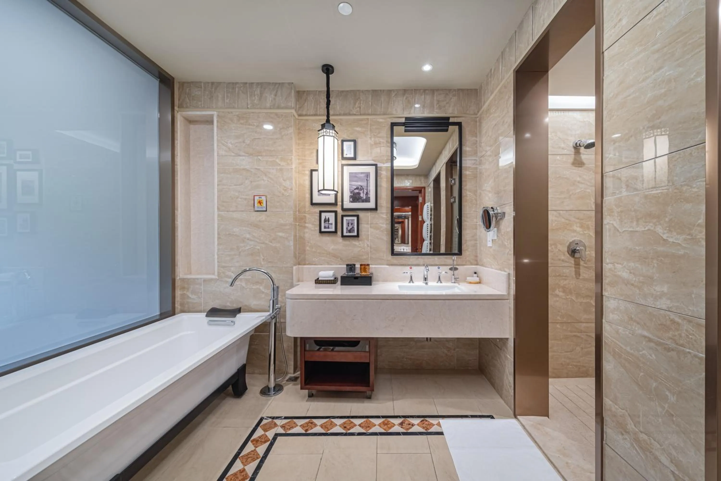 Bathroom in Good View Hotel Tangxia - 15 mins drive from Dongguan South Railway Station