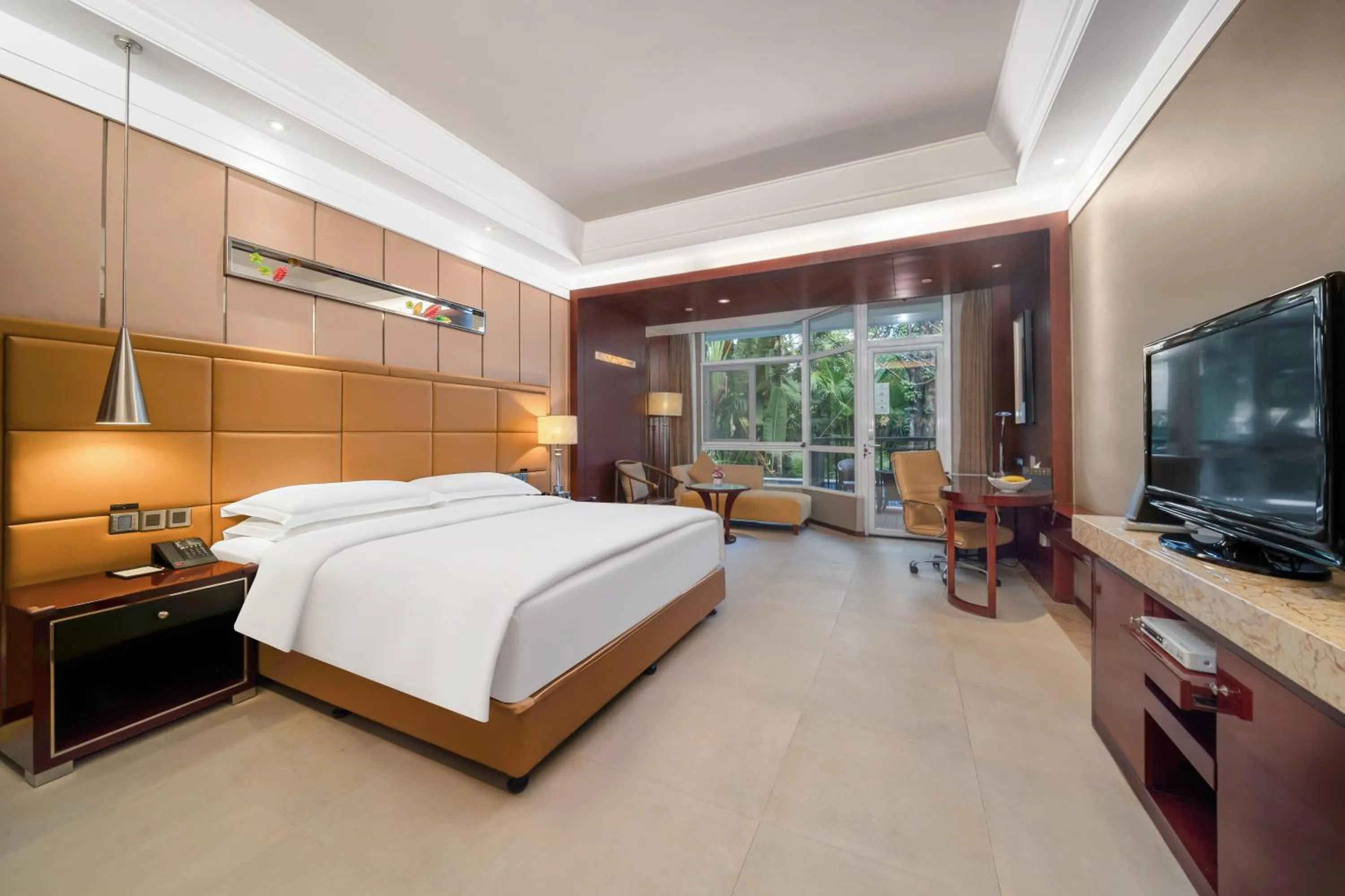 Photo of the whole room, Bed in Good View Hotel Tangxia - 15 mins drive from Dongguan South Railway Station