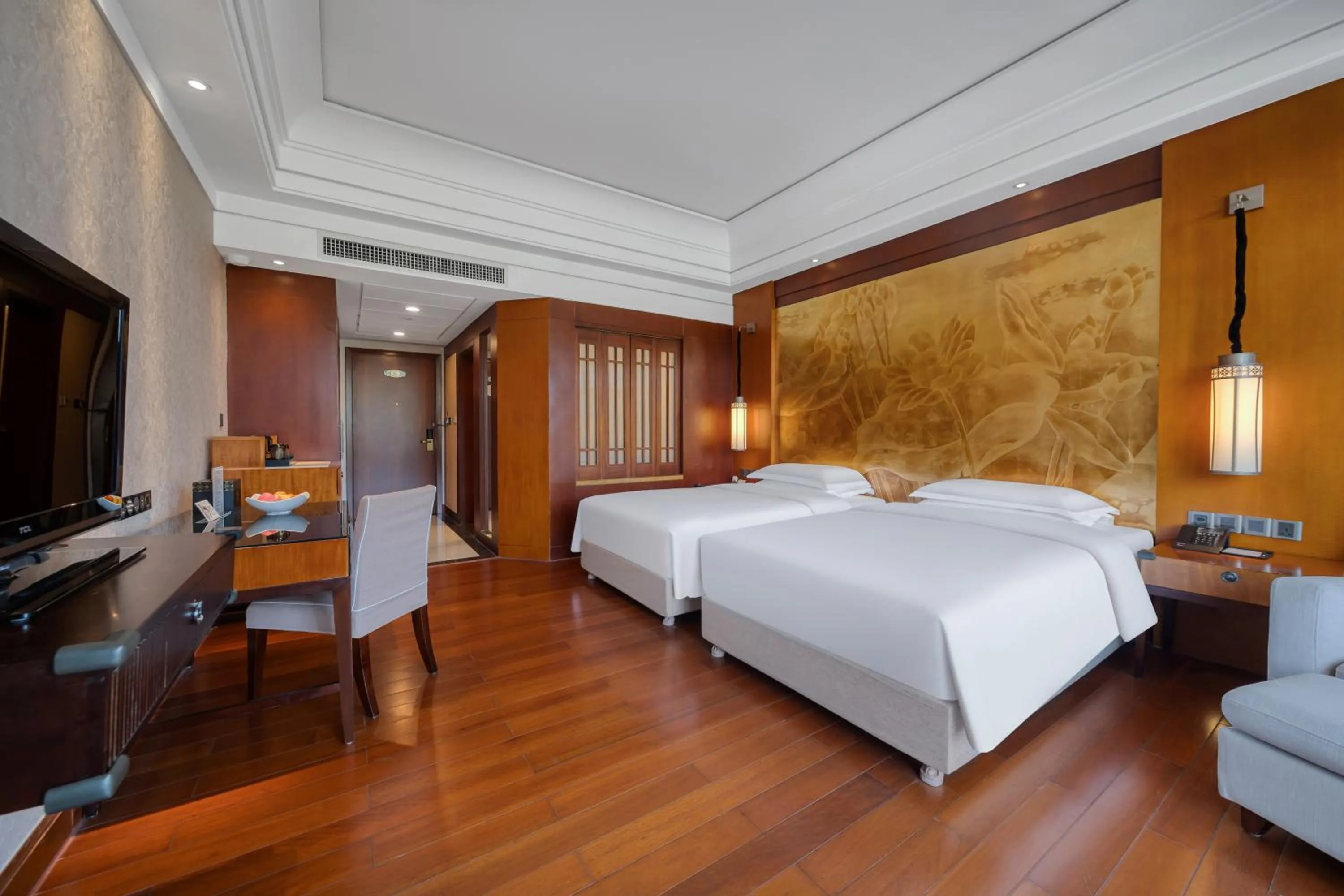 Photo of the whole room, Bed in Good View Hotel Tangxia - 15 mins drive from Dongguan South Railway Station