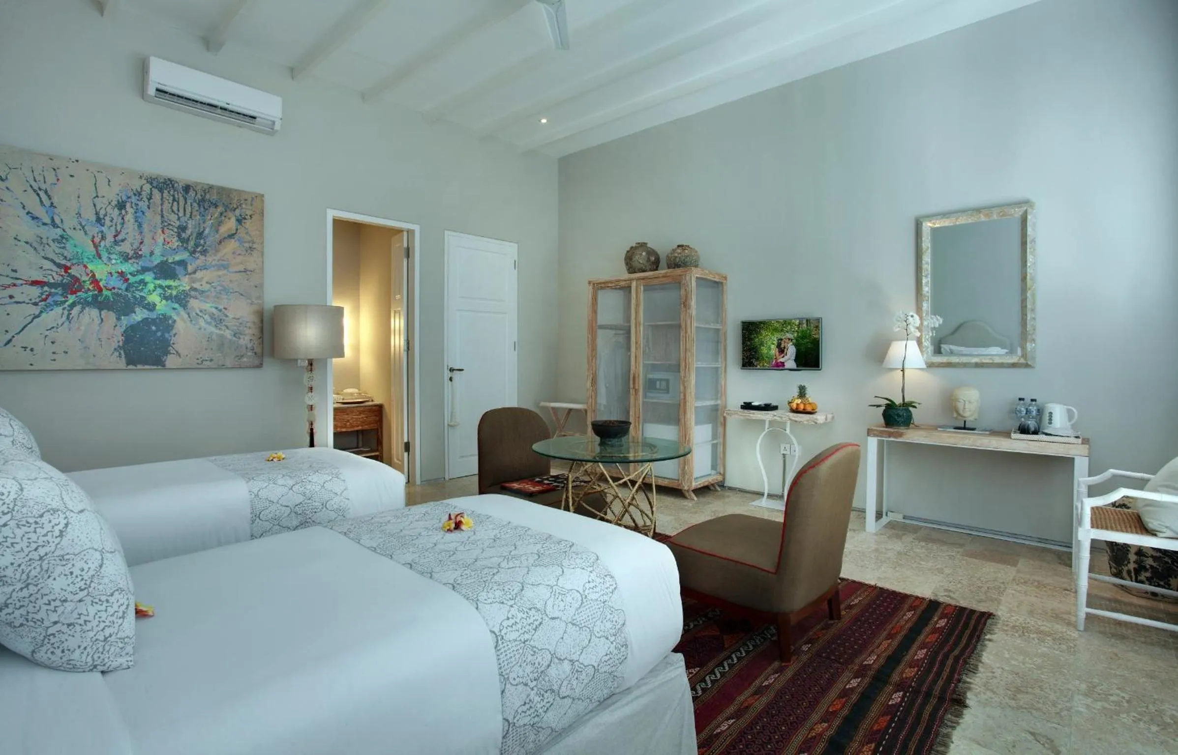 Bedroom, Bed in Room & Vespa 4 - Central Seminyak Near Beach