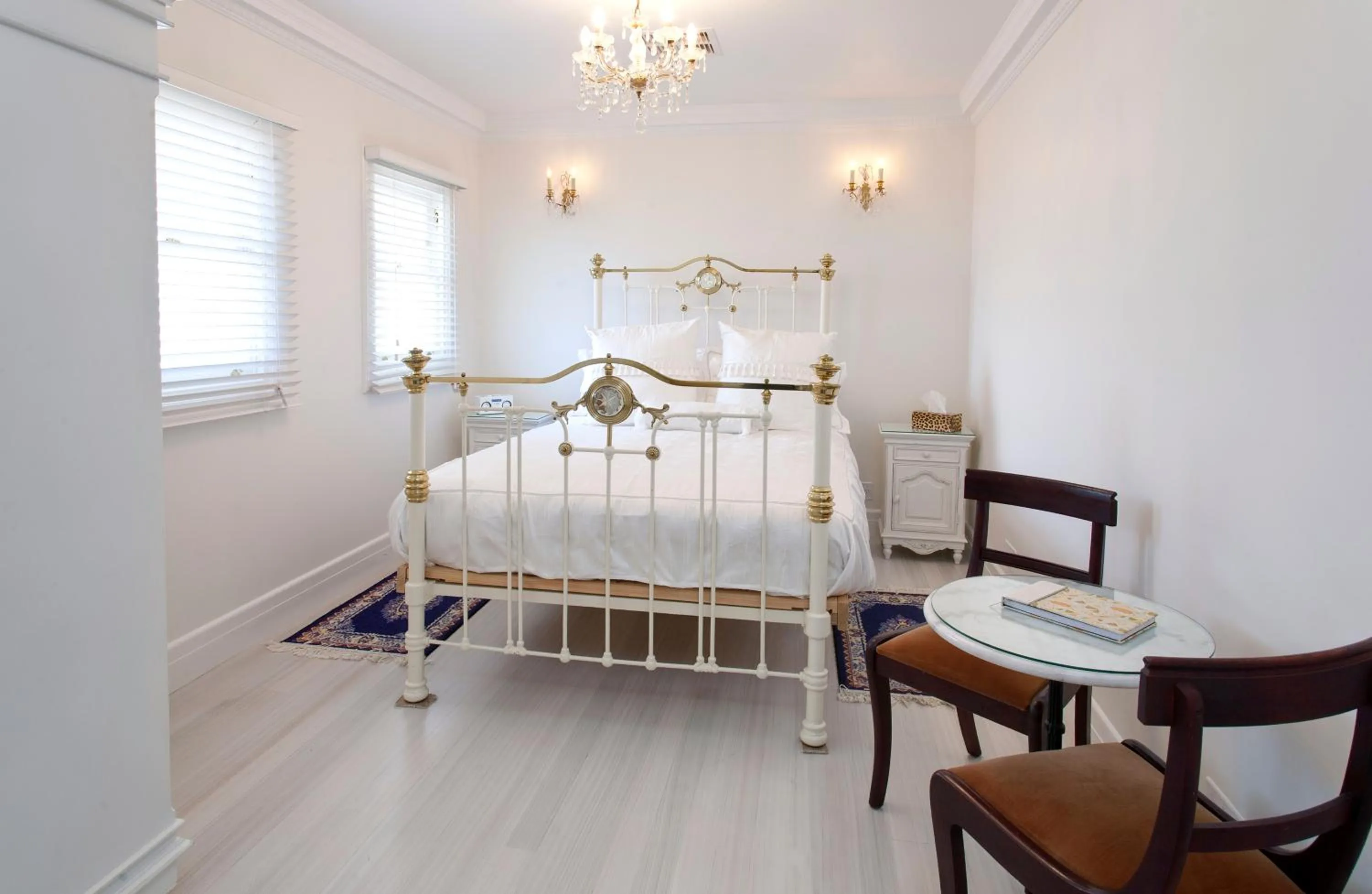 Day, Bed in Freeman On Ford