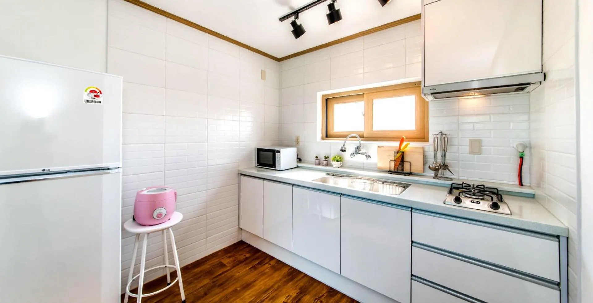 Kitchen or kitchenette in Boreum Pension