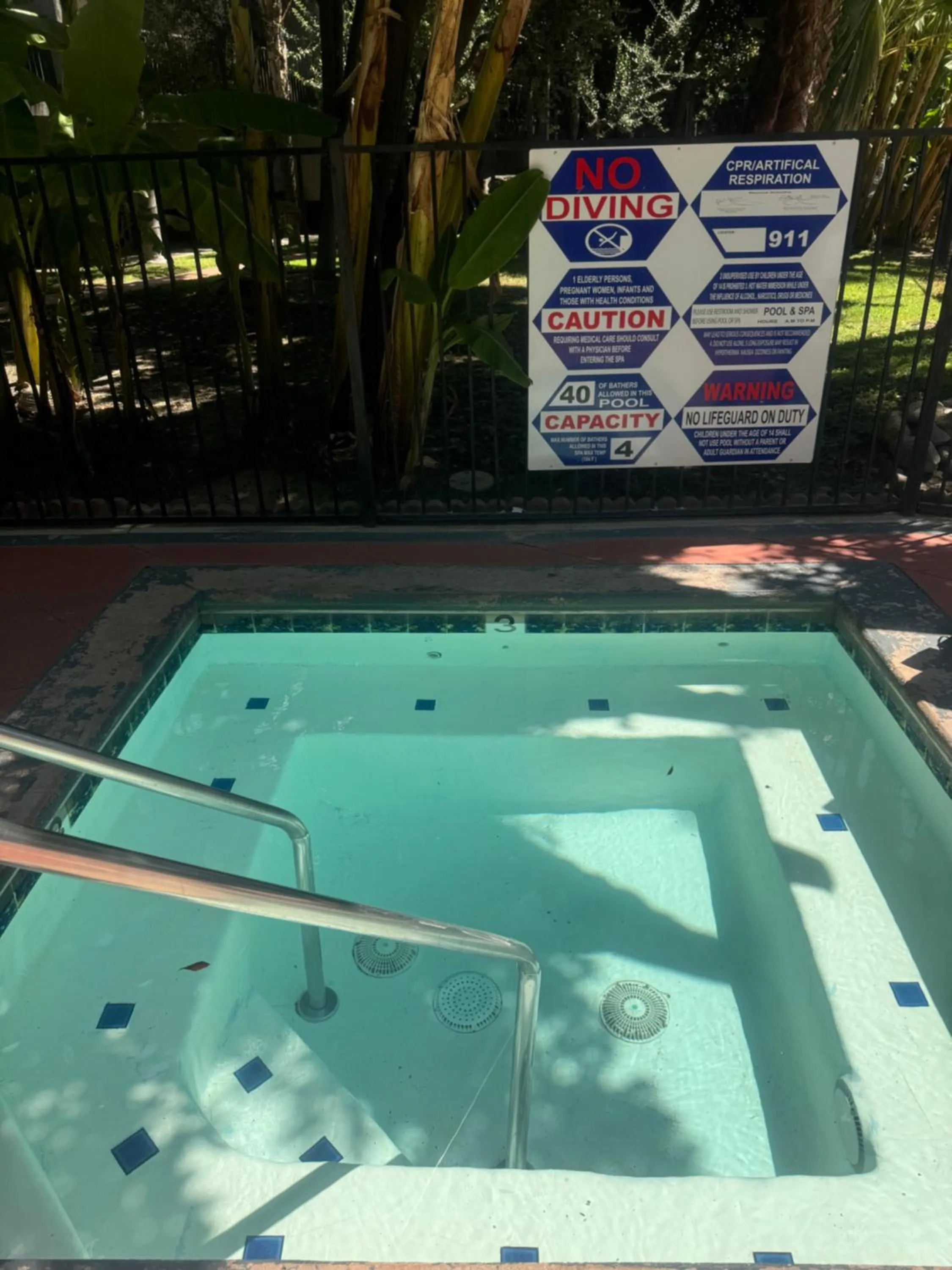 Swimming pool in Hiltop Hotel