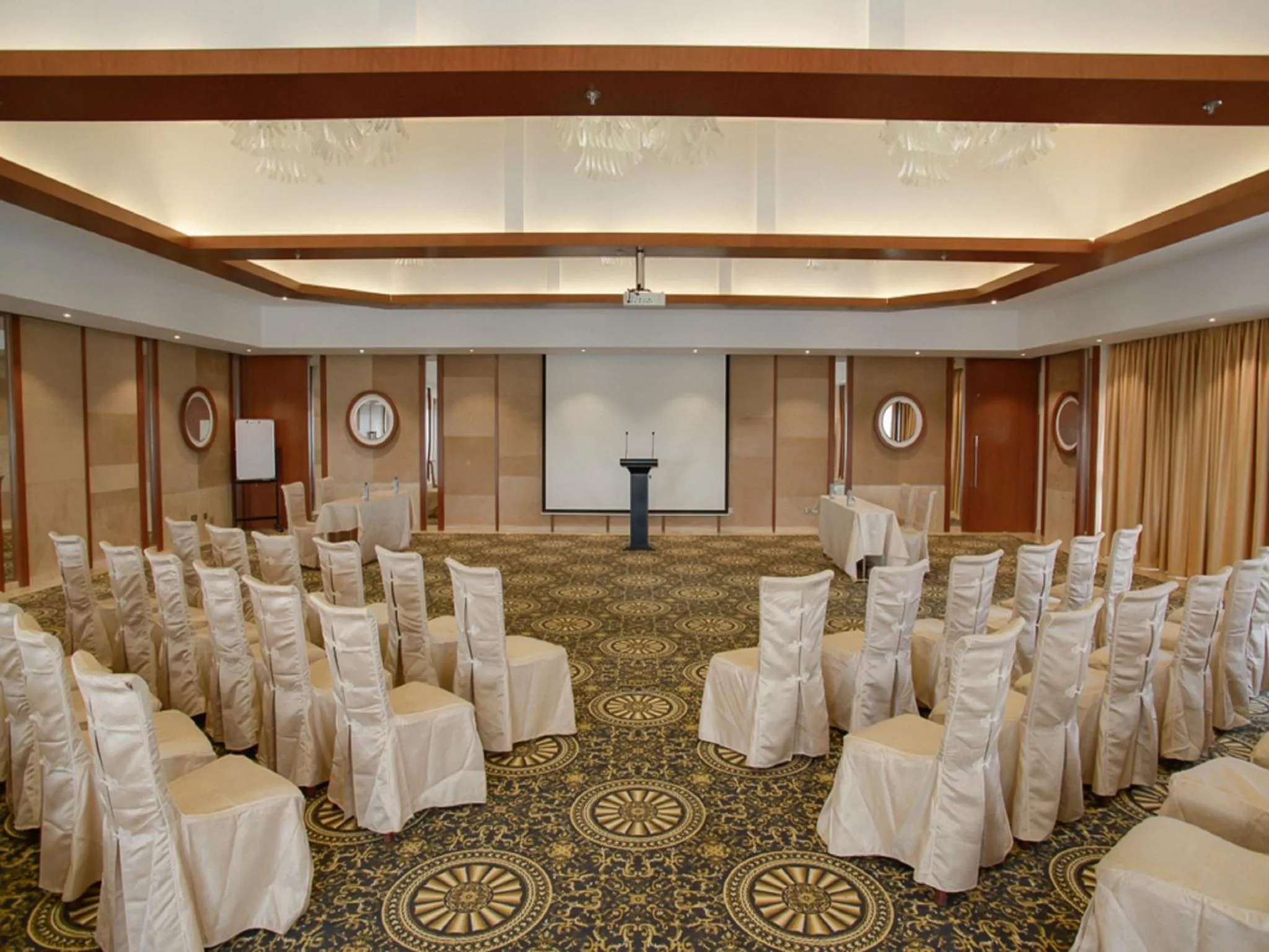 Banquet/Function facilities in The Concord Hotel & Suites