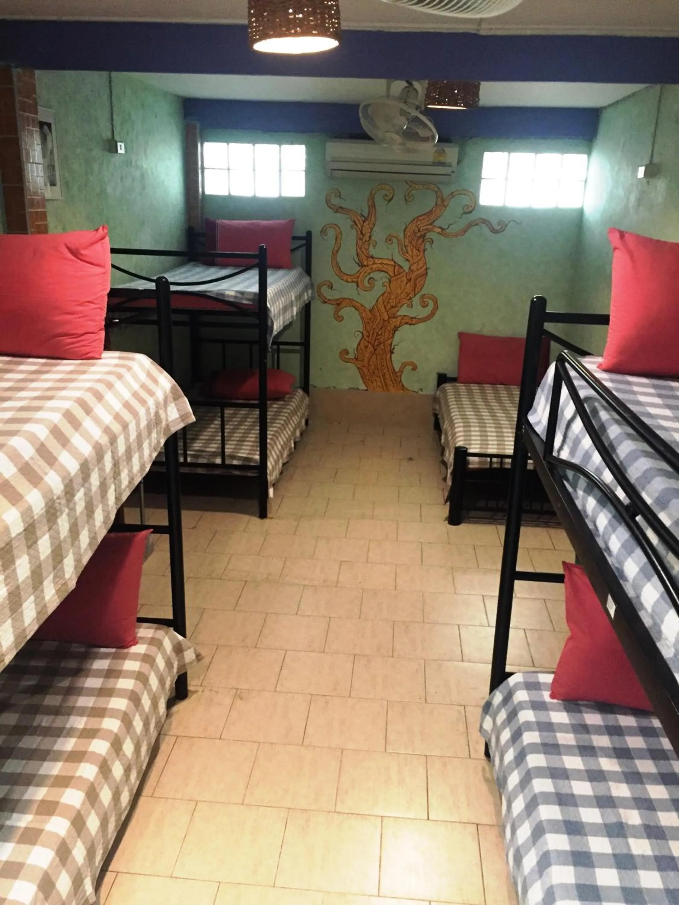 Bed in Shanti Lodge