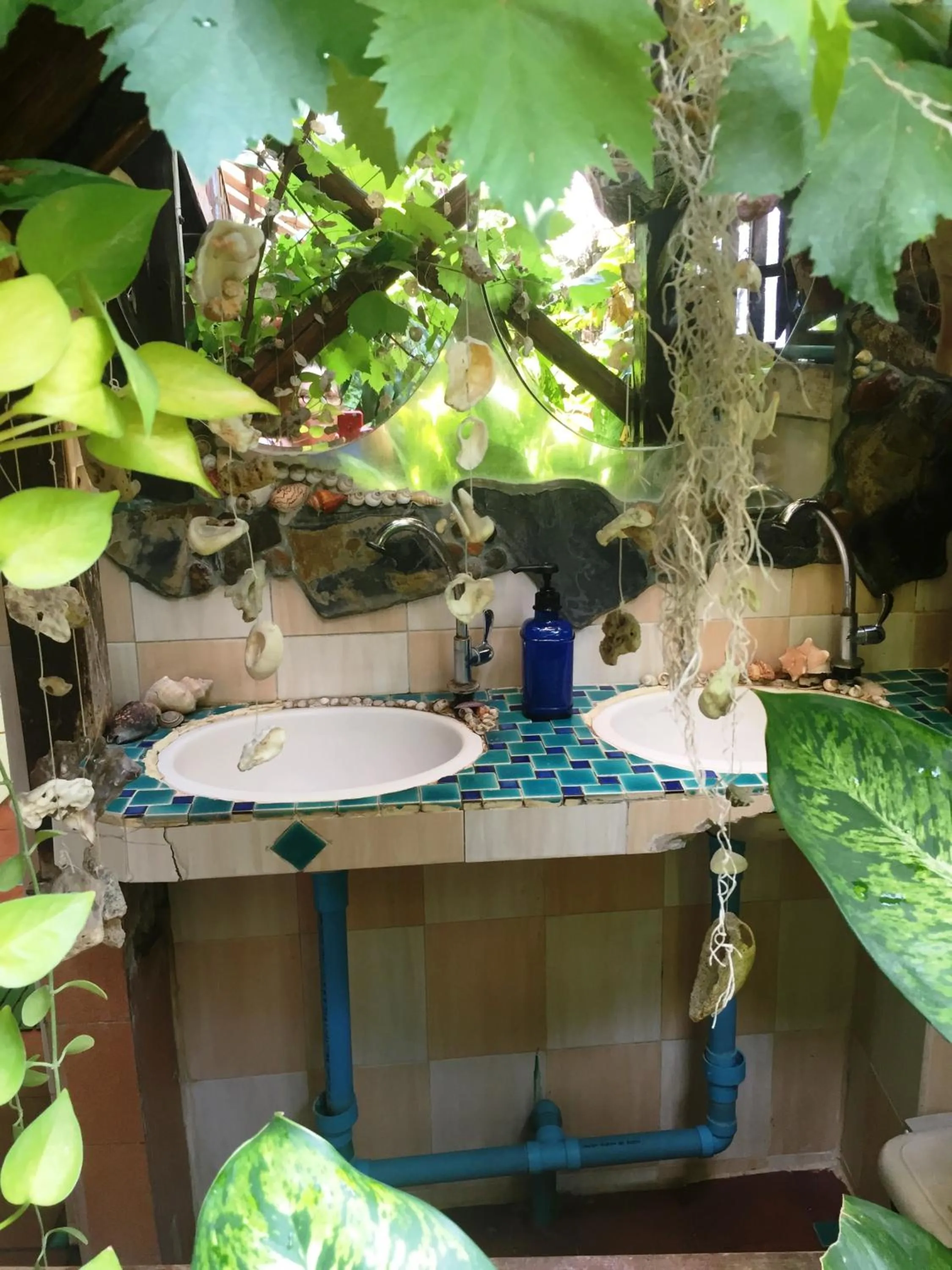 Bathroom in Shanti Lodge