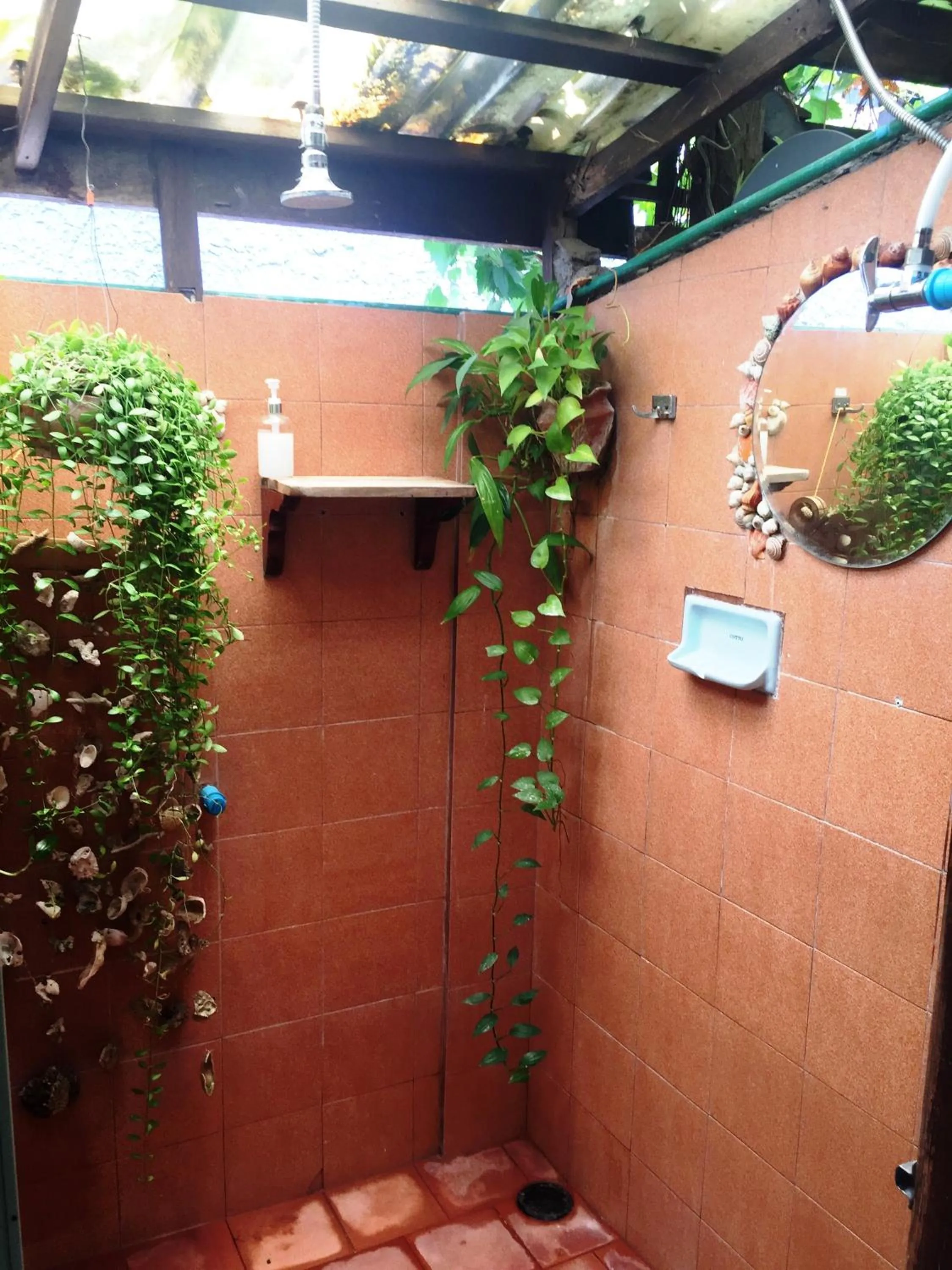 Bathroom in Shanti Lodge