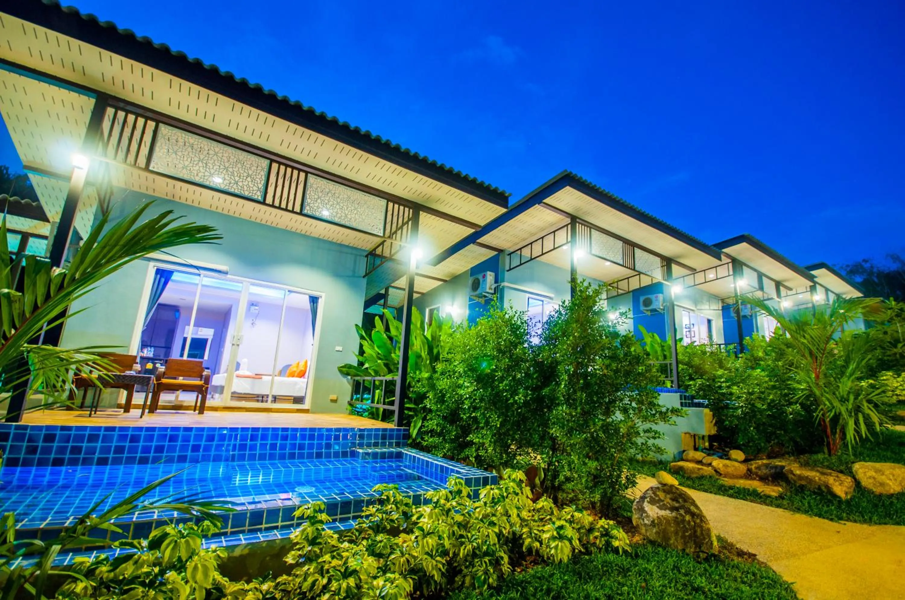 Property building in Chomphu Resort