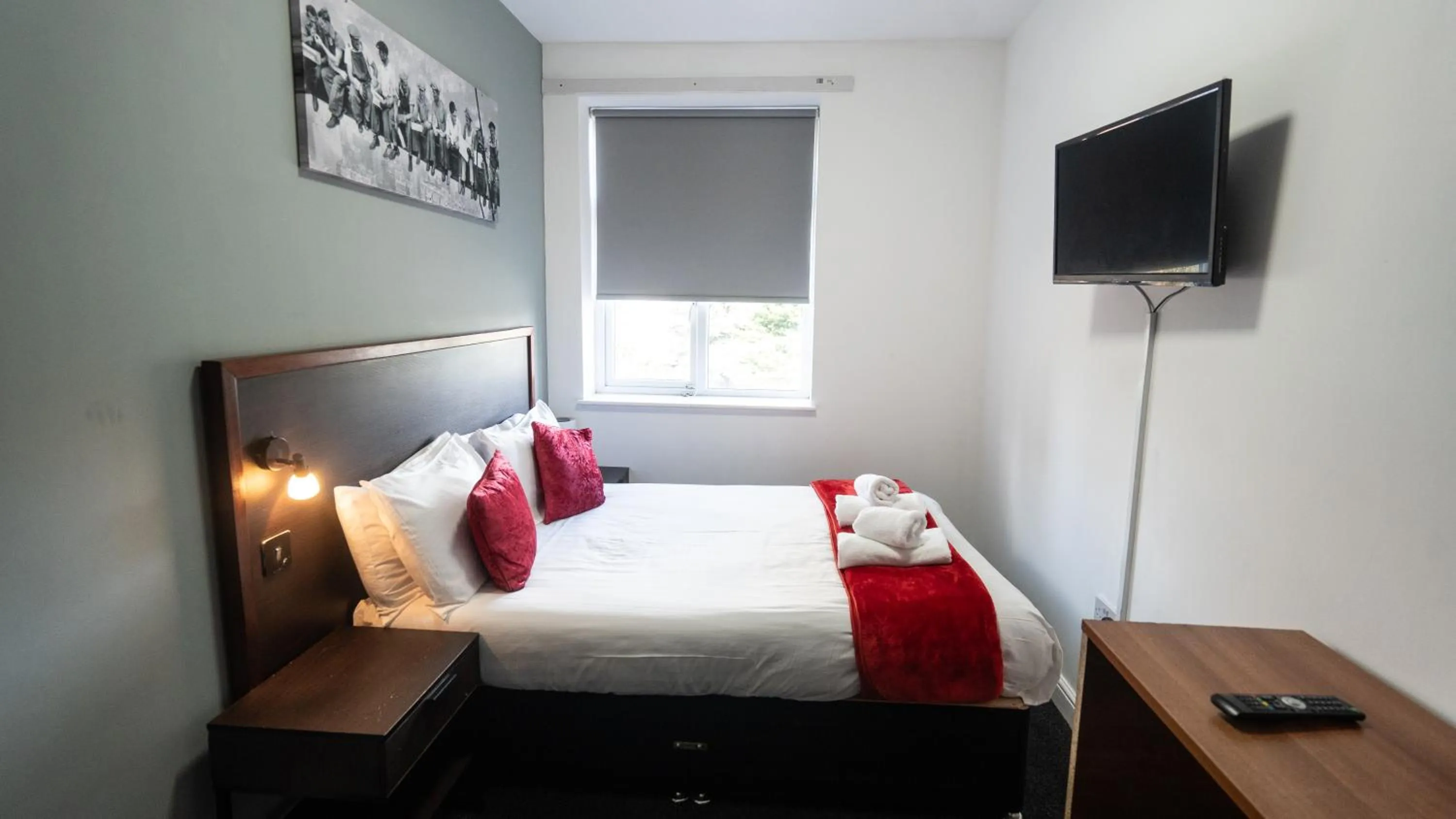 Bedroom, Bed in Imperial Salford Hotel