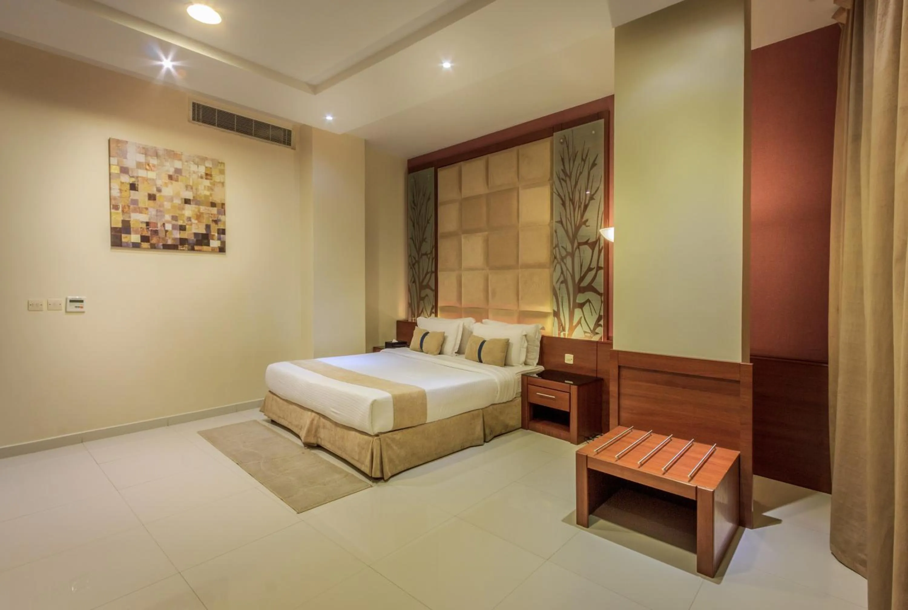 Bed in Al Muhaidb Down Town - King Fahd Road