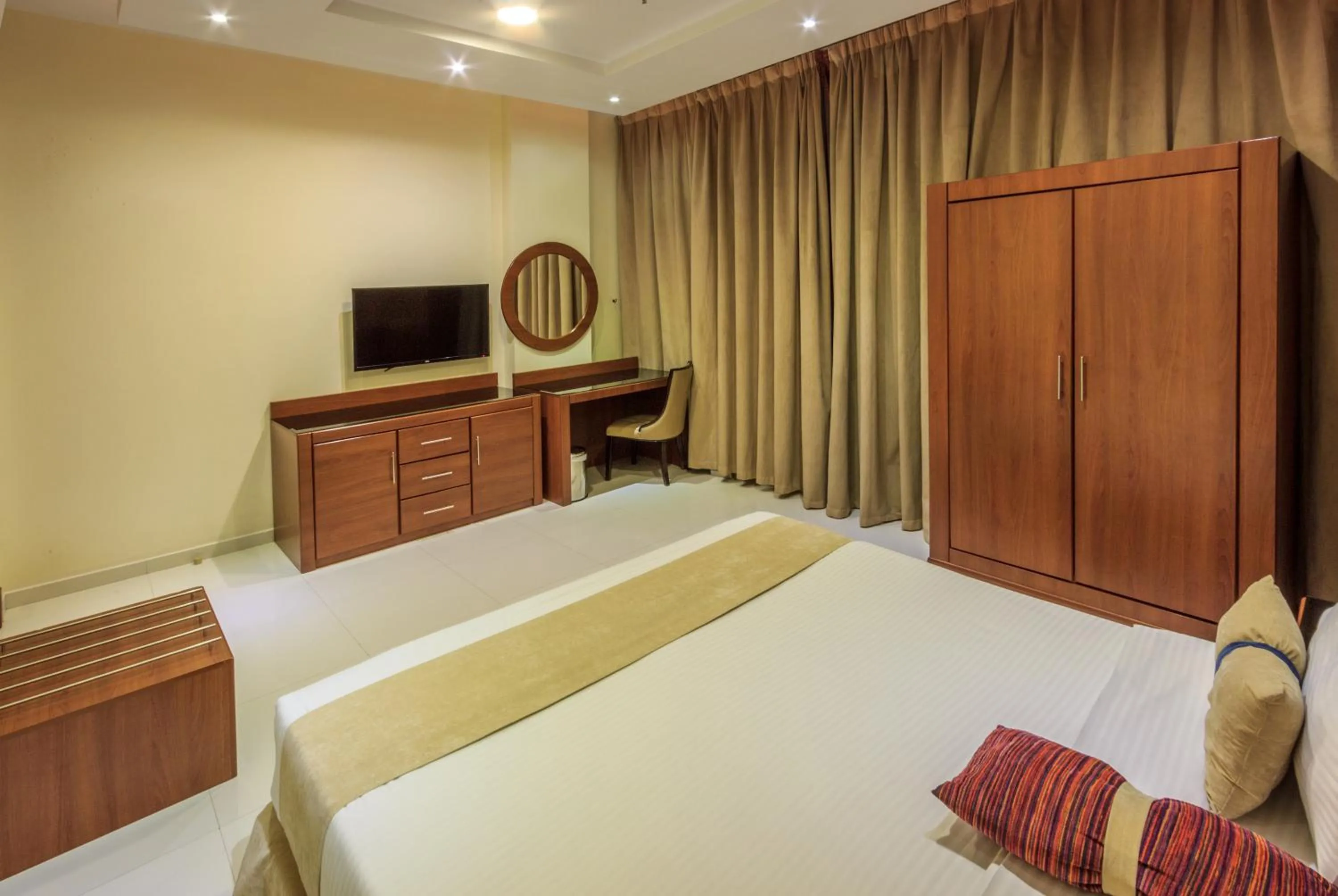 Bed in Al Muhaidb Down Town - King Fahd Road