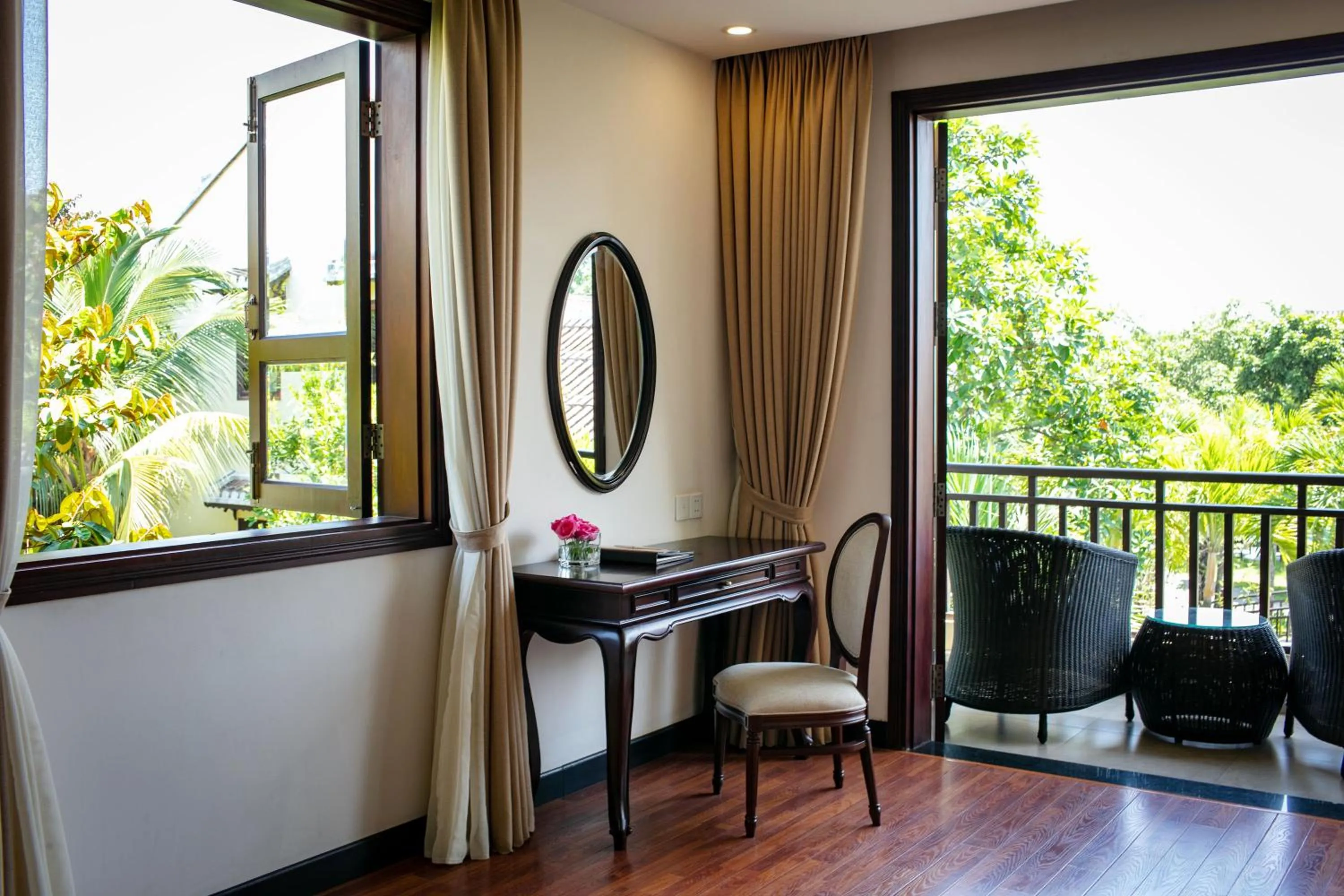 Decorative detail in Mulberry Collection Silk Village