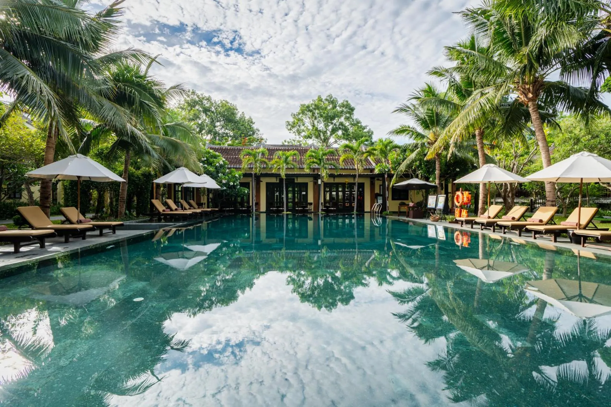 Swimming pool in Mulberry Collection Silk Village