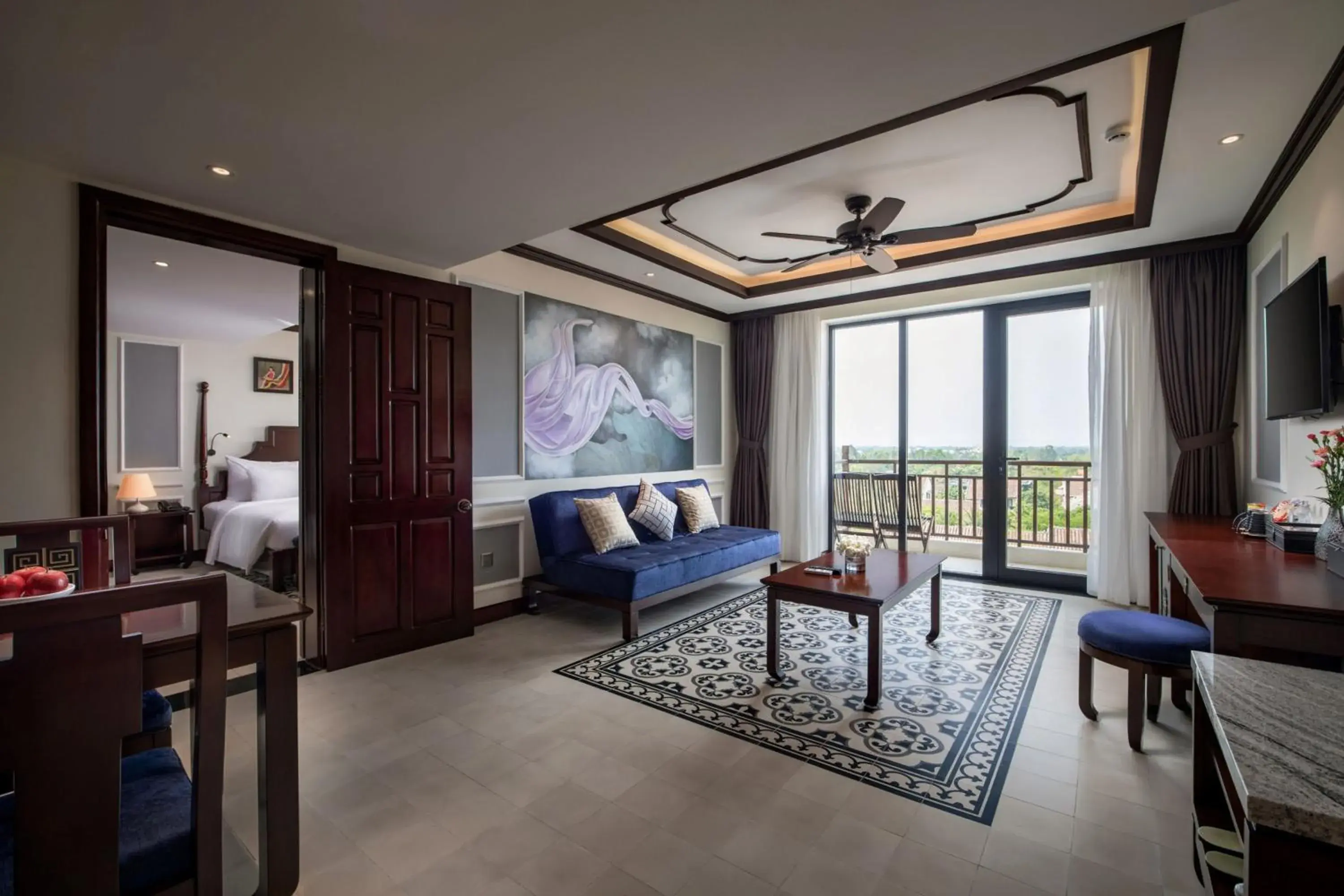 Trendy Grand Suite in Mulberry Collection Silk Village Trendy Grand Suite in Mulberry Collection Silk Village