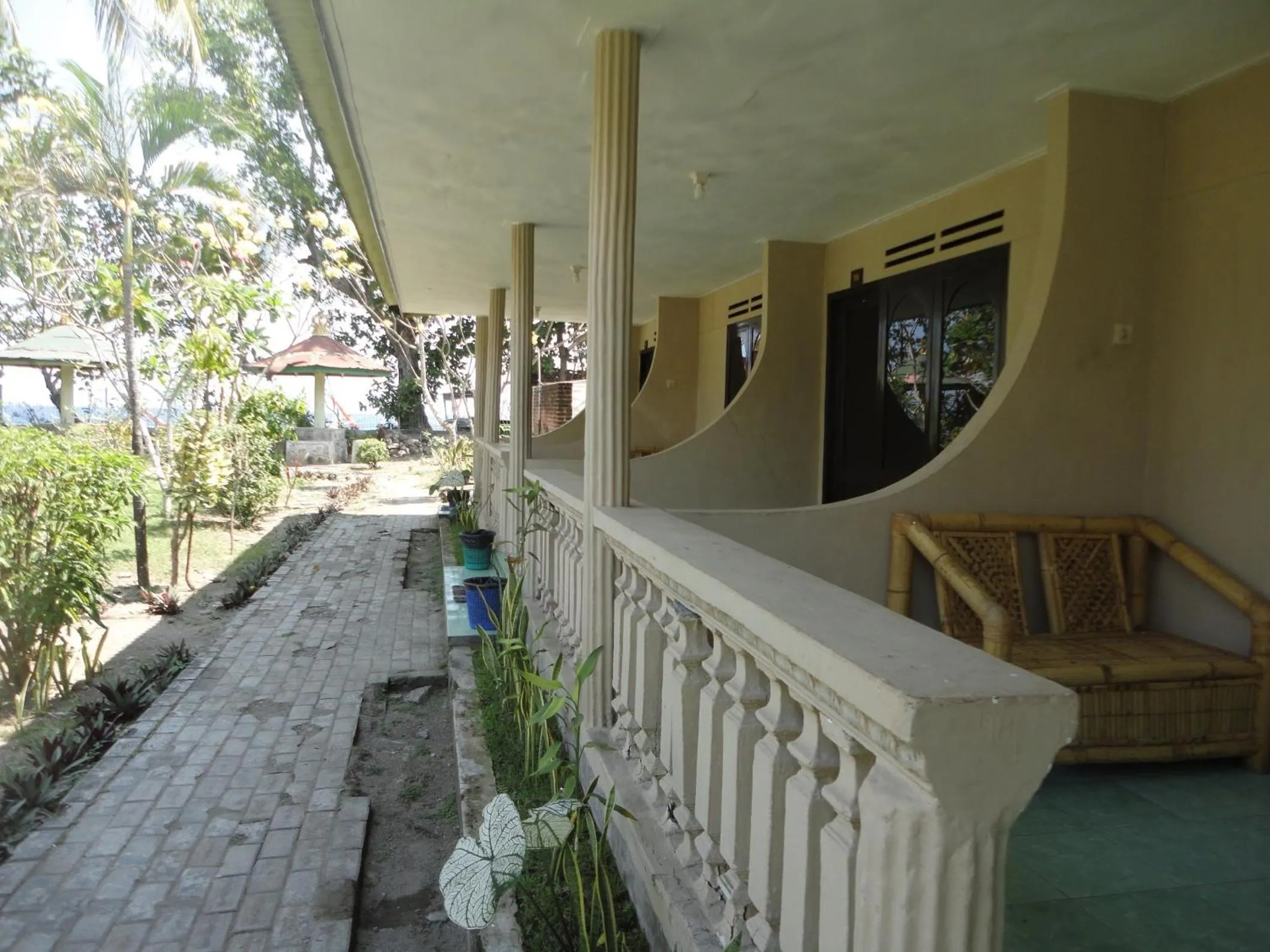 Property building in Pakuna Beach